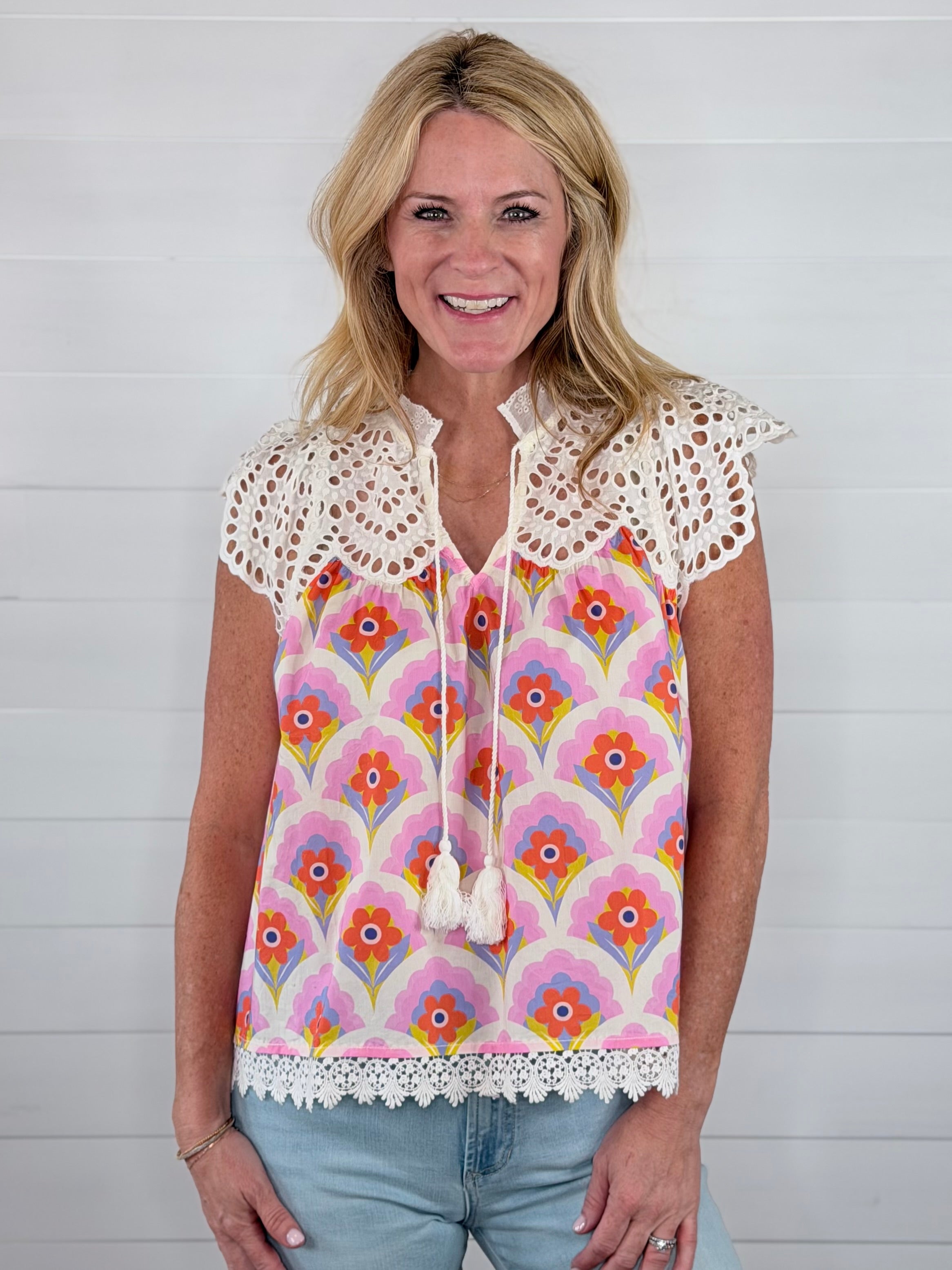 EYELET FLORAL TOP