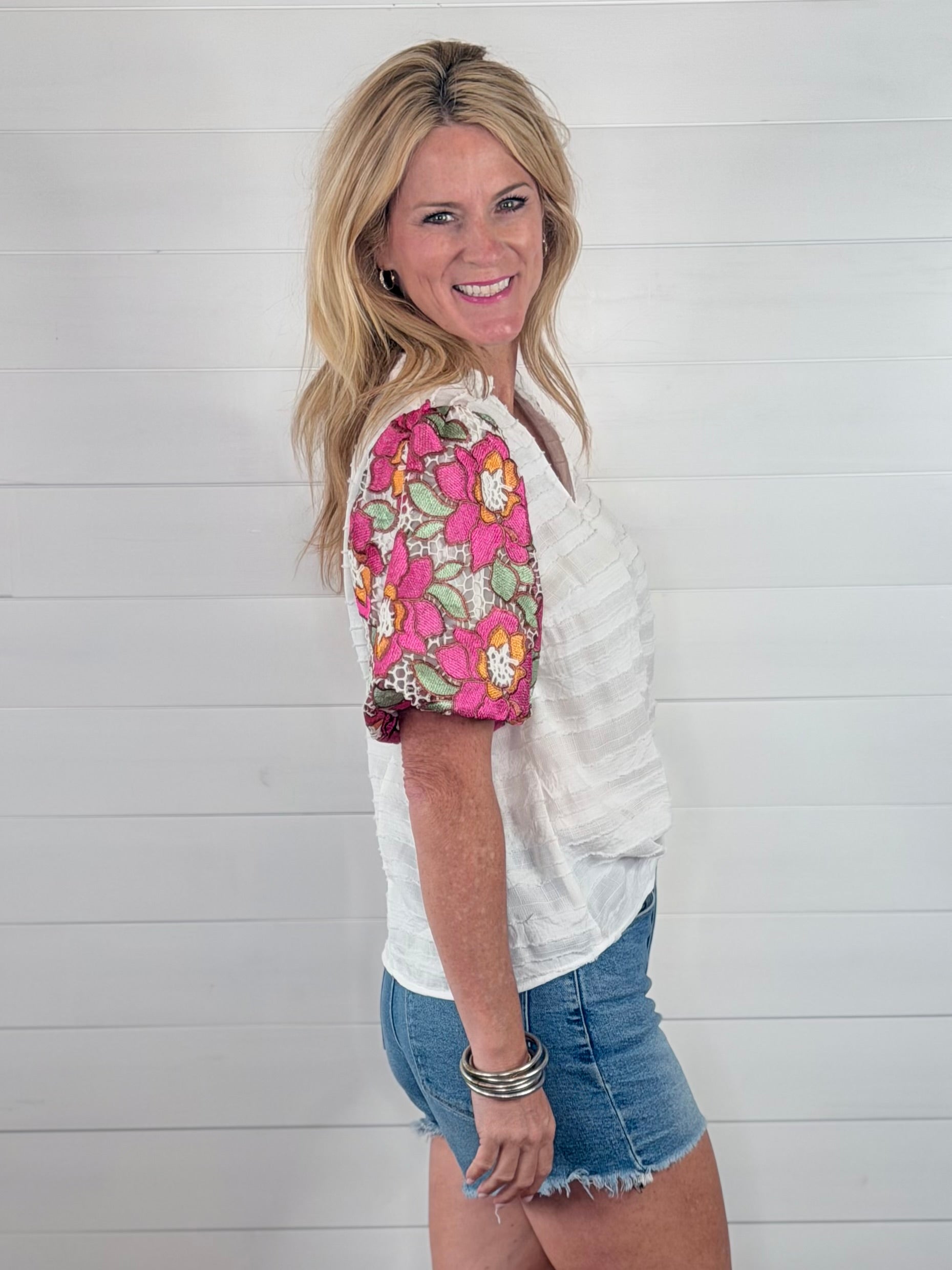 CUT OUT BLOOMS TOP