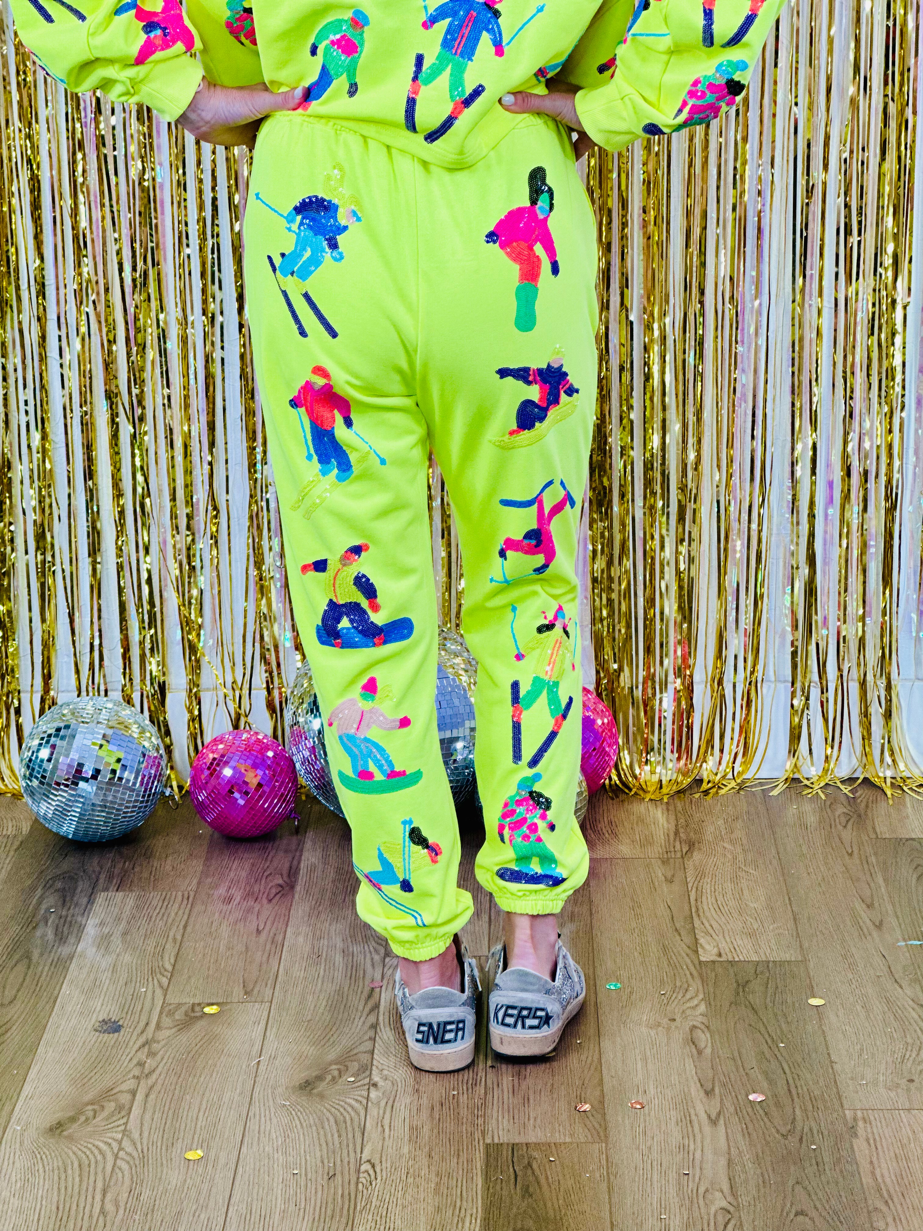 NEON YELLOW SCATTER SKIER JOGGER