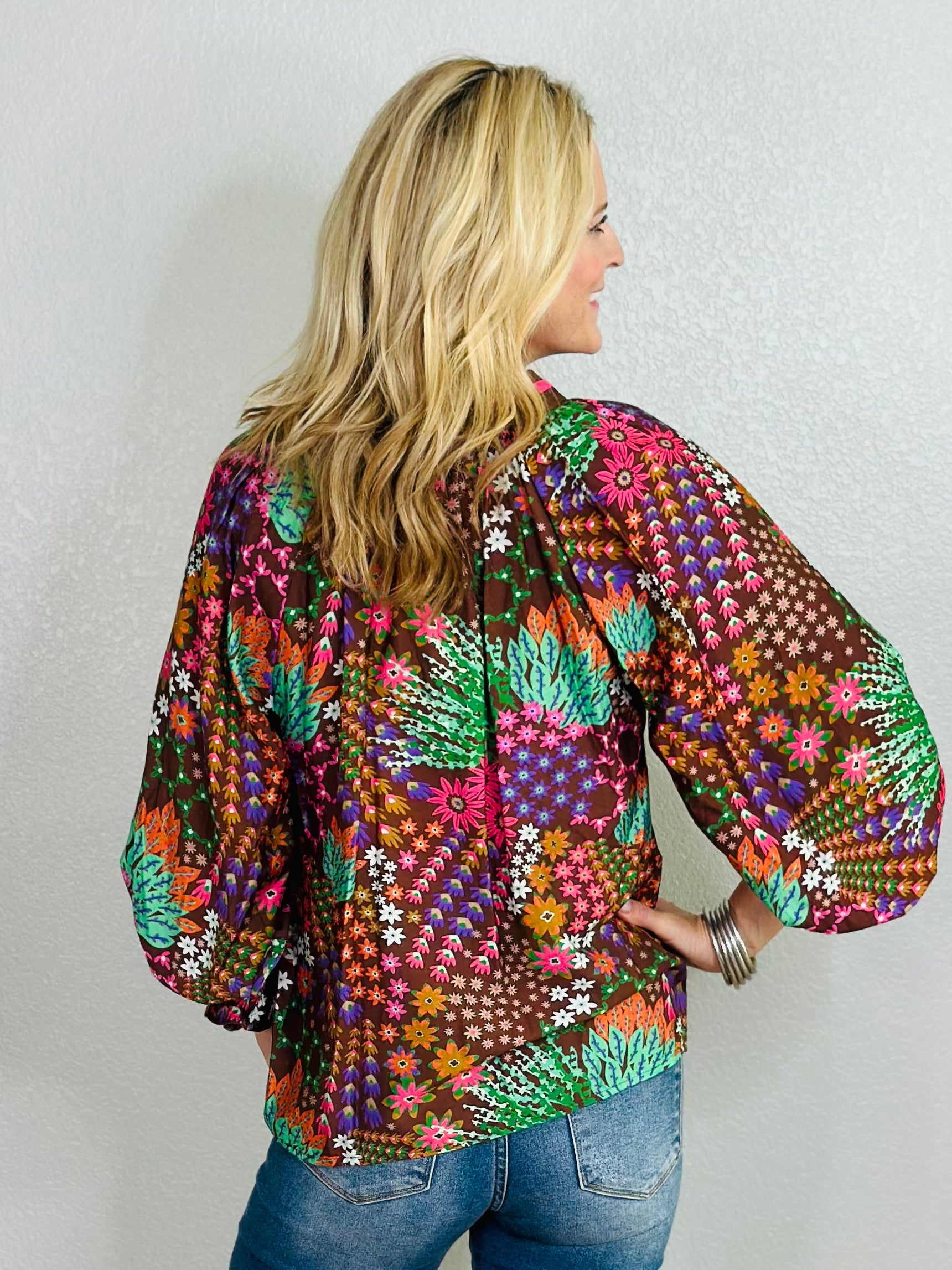 WHIMSICAL FLOWERS TOP-BROWN