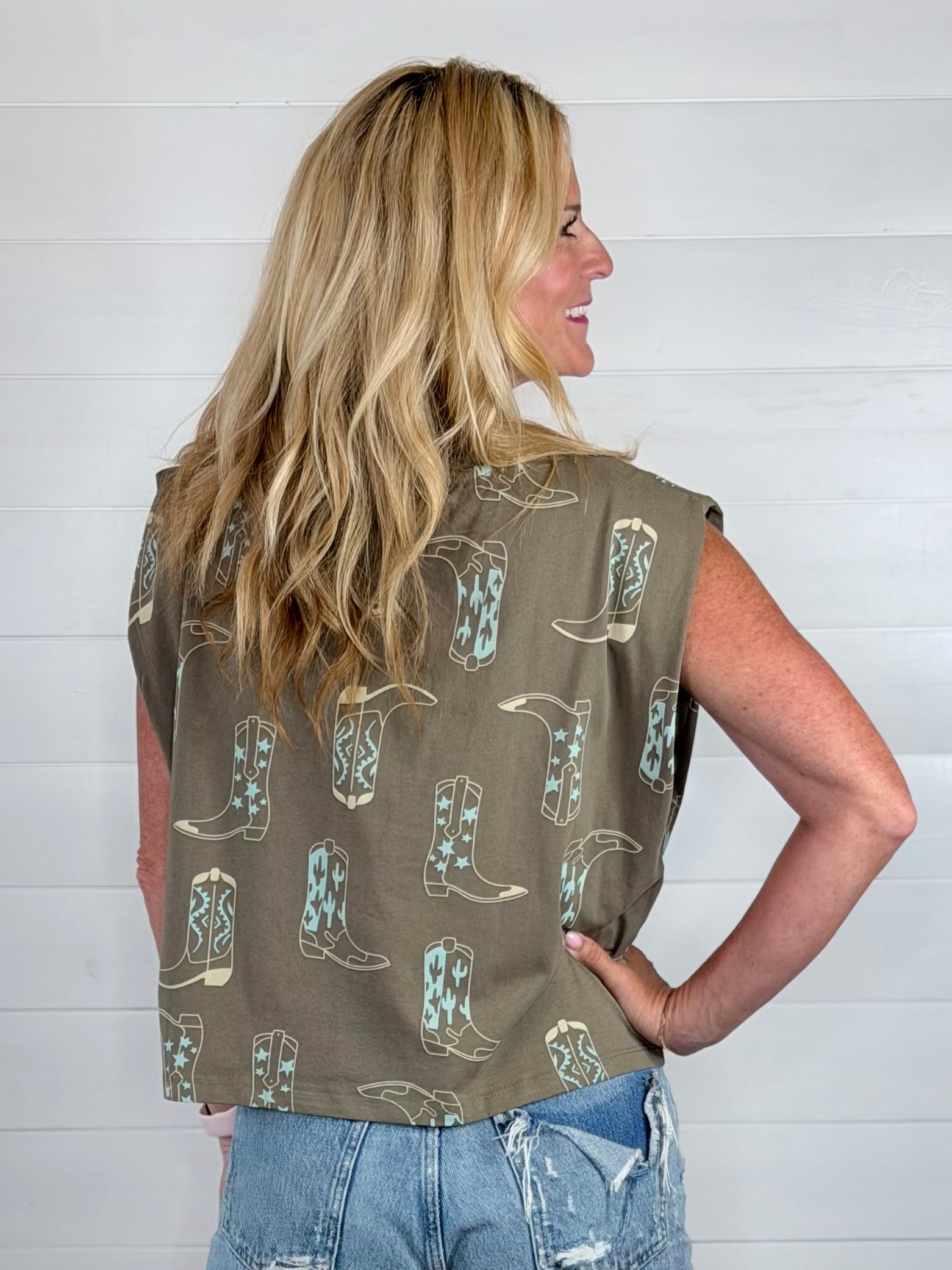 BOOT TEE-OLIVE