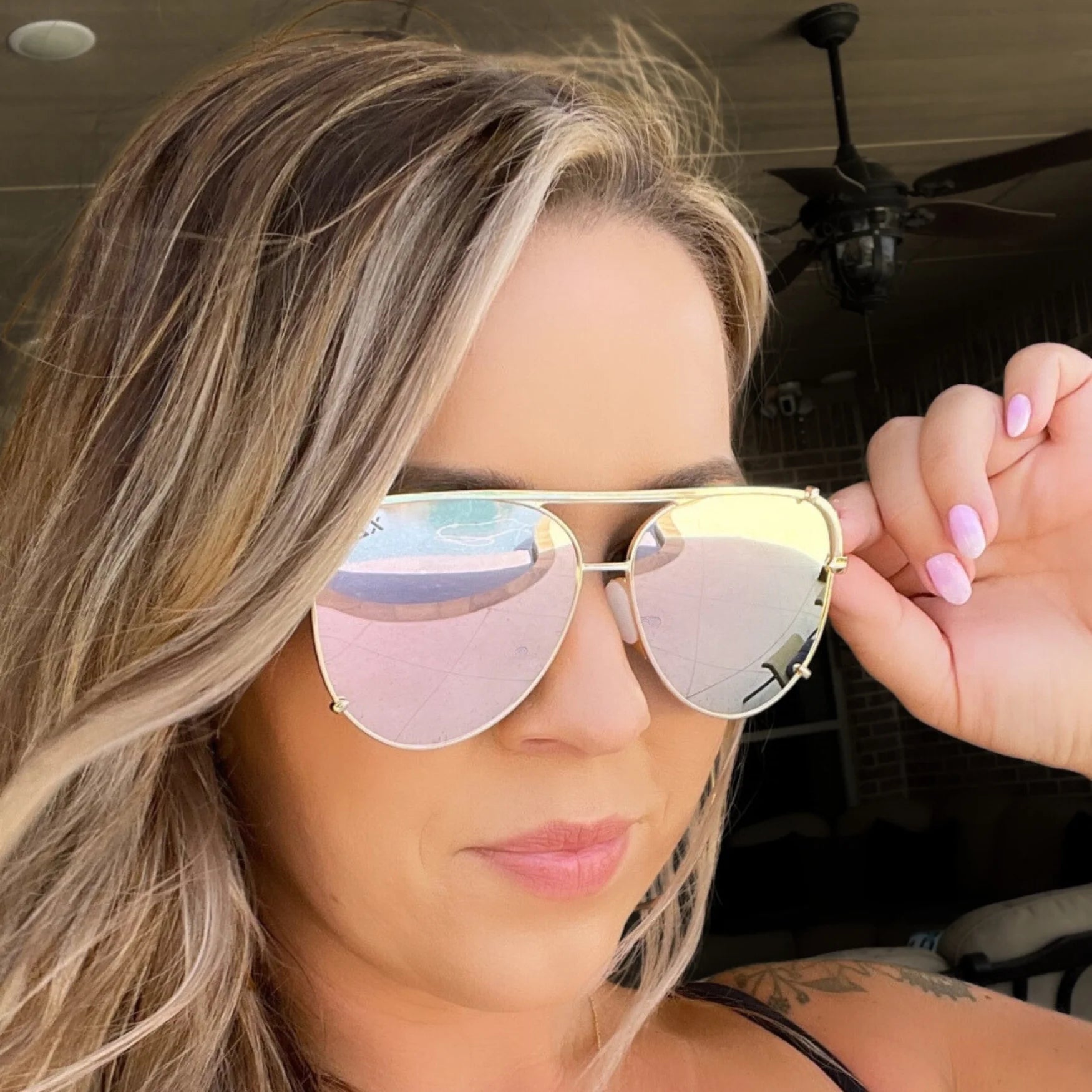 DAX-SHAY GOLD SUNGLASSES