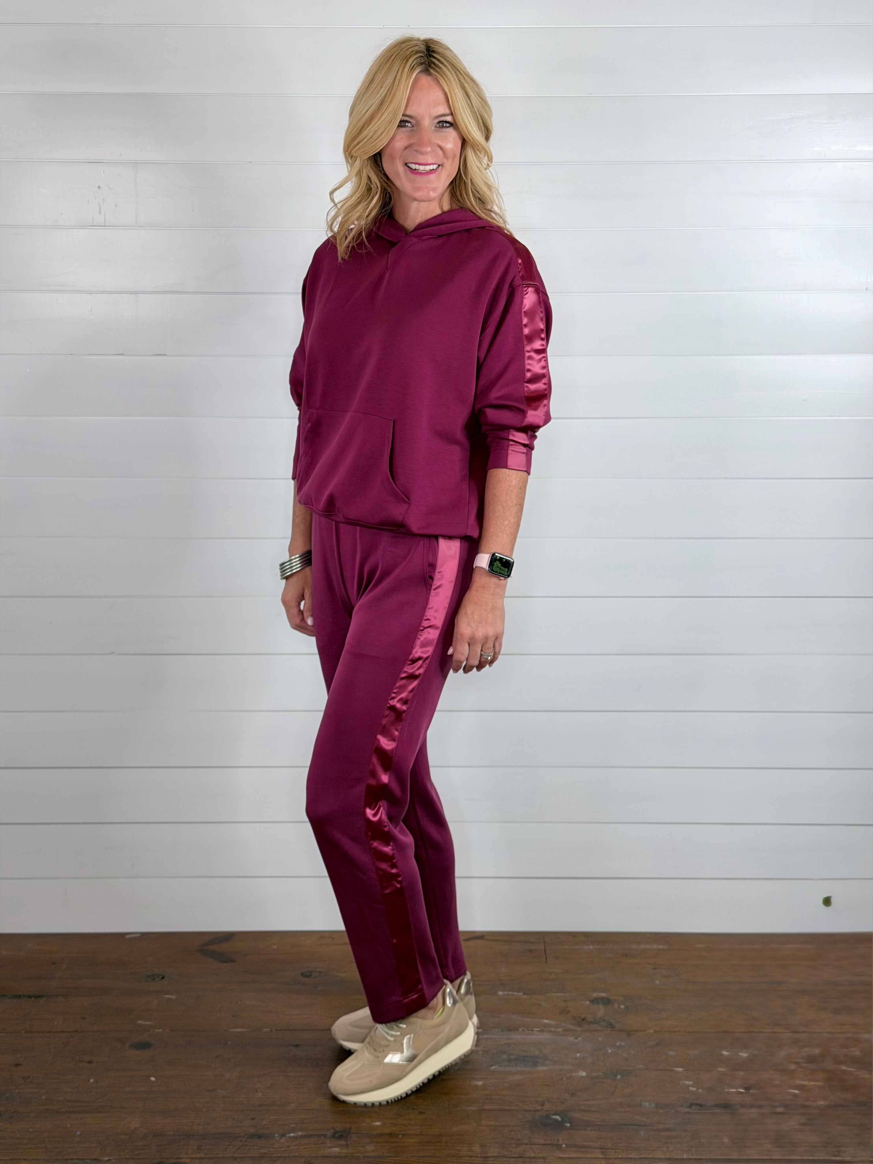 SATIN STRIPE JOGGER-MAROON