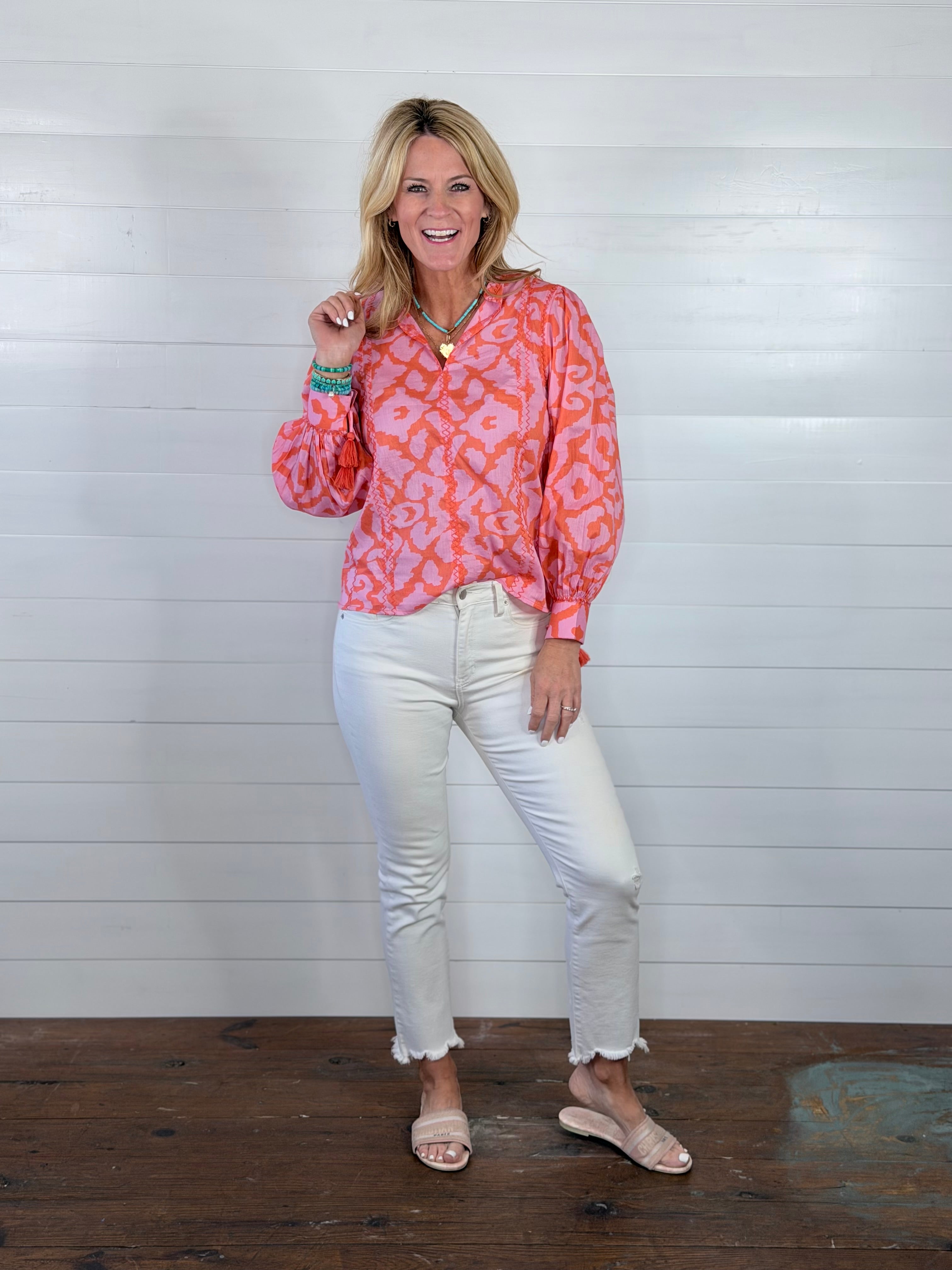 ZIG ZAG STITCHED TOP