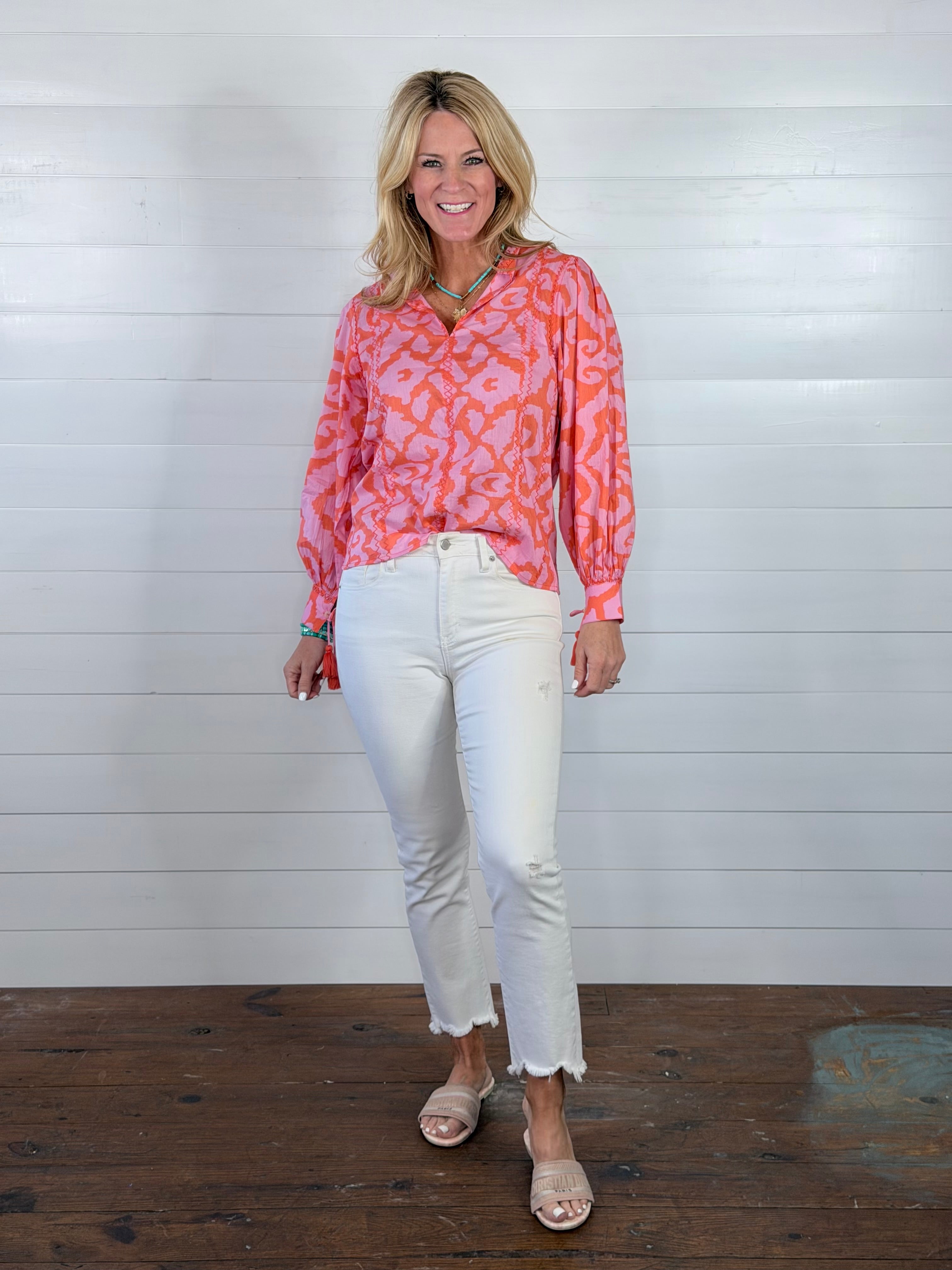 ZIG ZAG STITCHED TOP