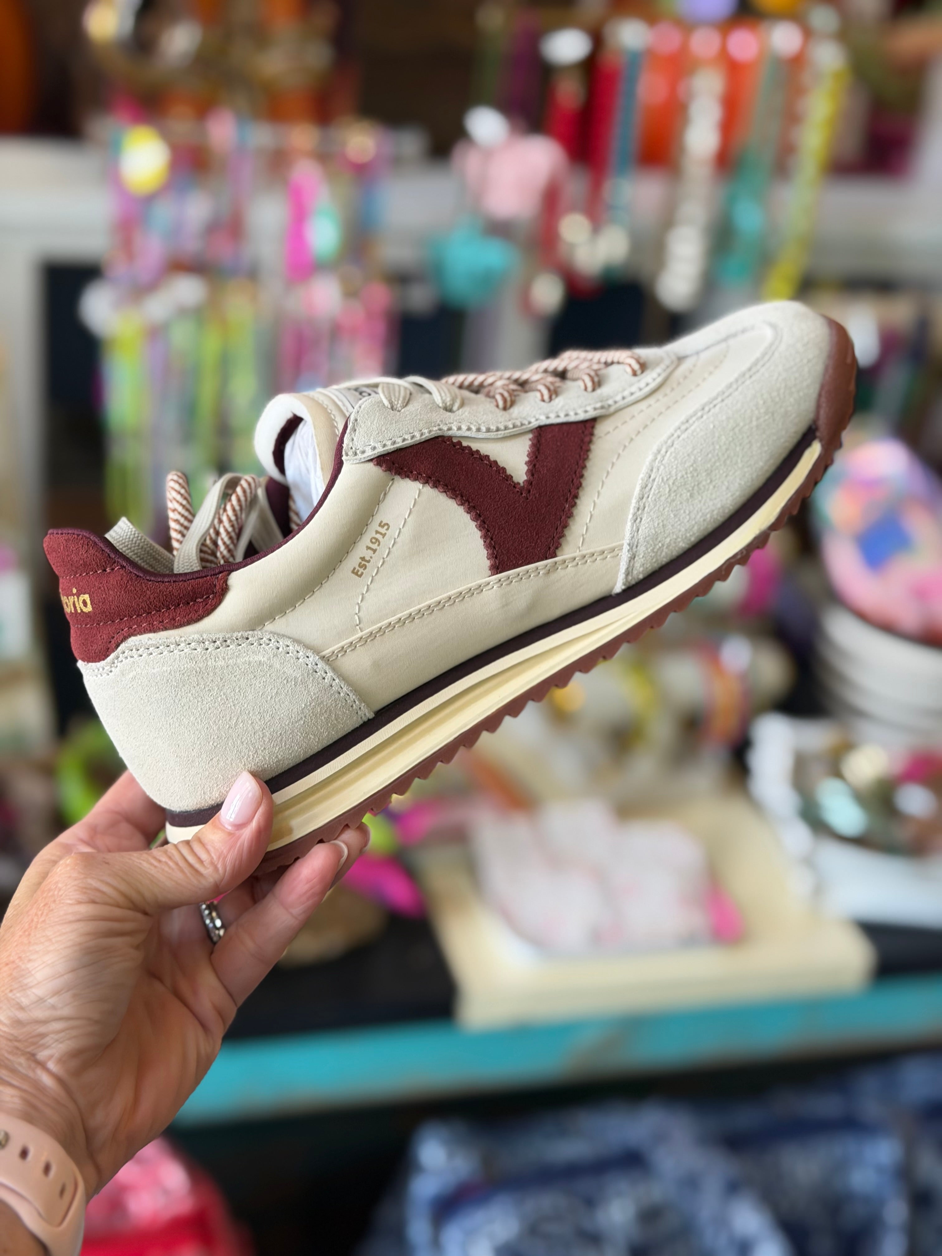 VICTORIA SATURNO-CREAM