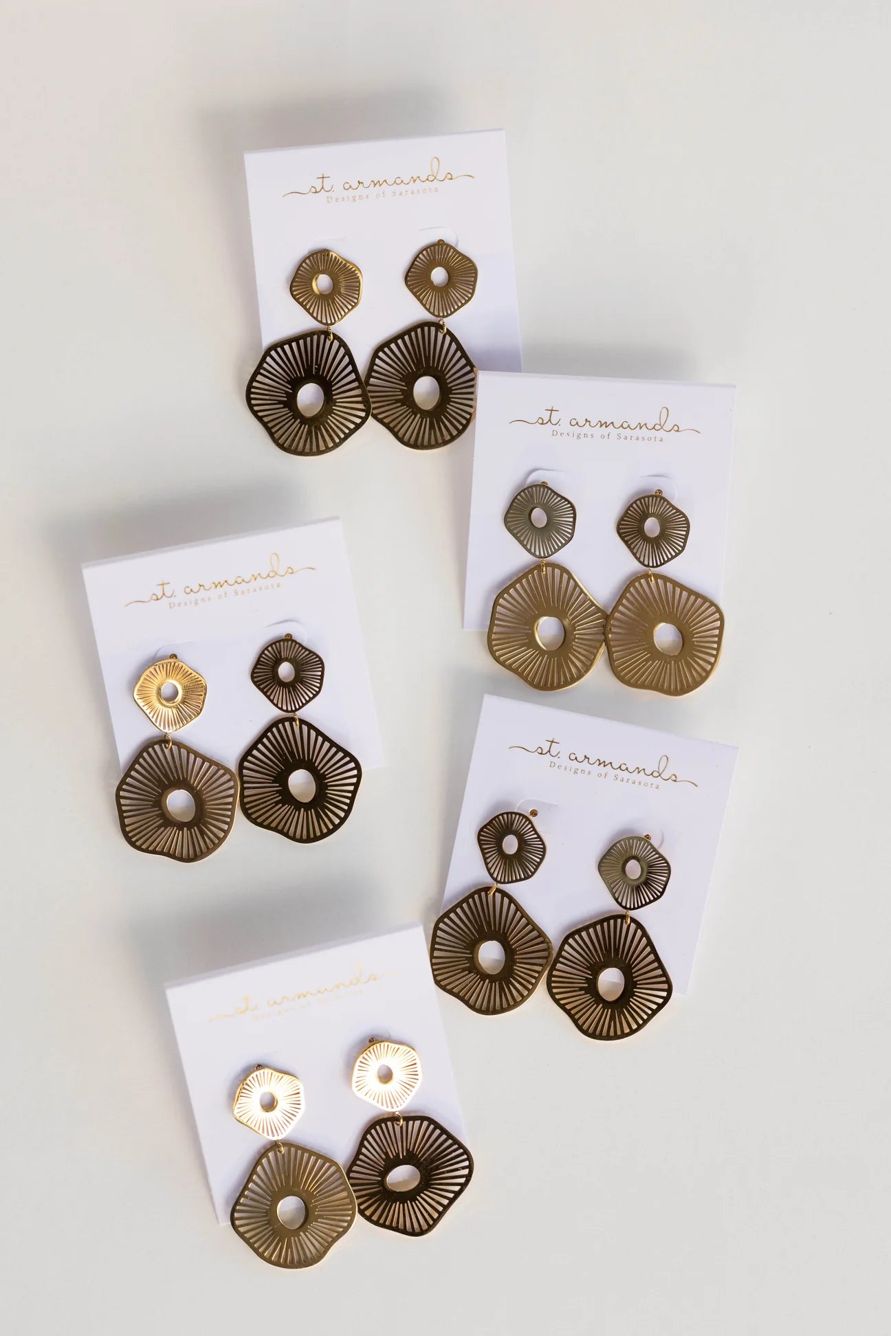 GOLD ANEMONE EARRINGS