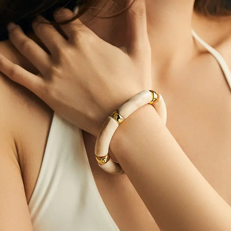 GOLD SECTIONED STRETCHY BRACELET-CREAM MARBLE