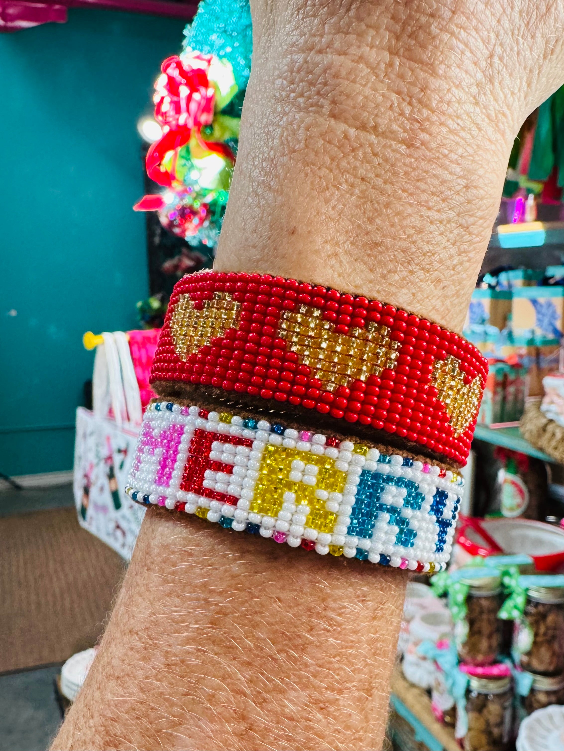 MERRY BEADED CUFF