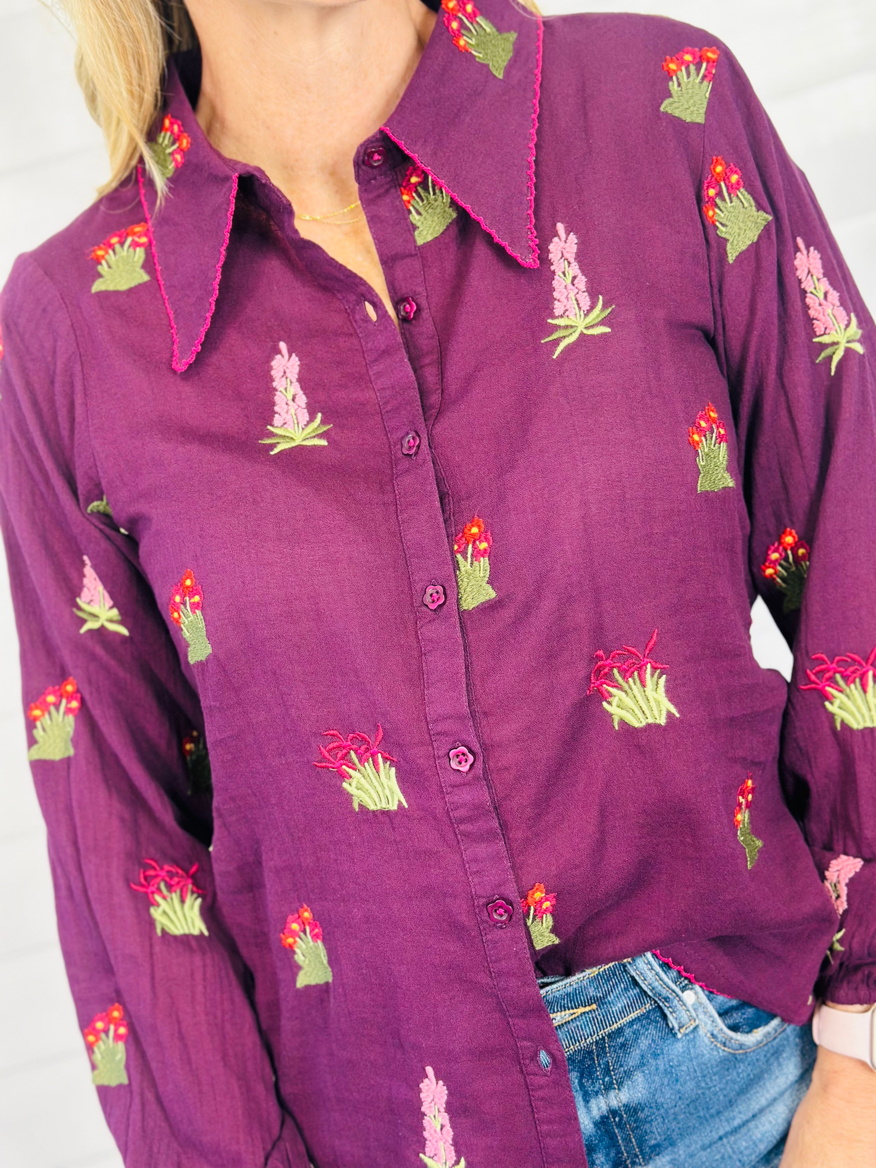 SCATTERED EMBROIDERD SHIRT