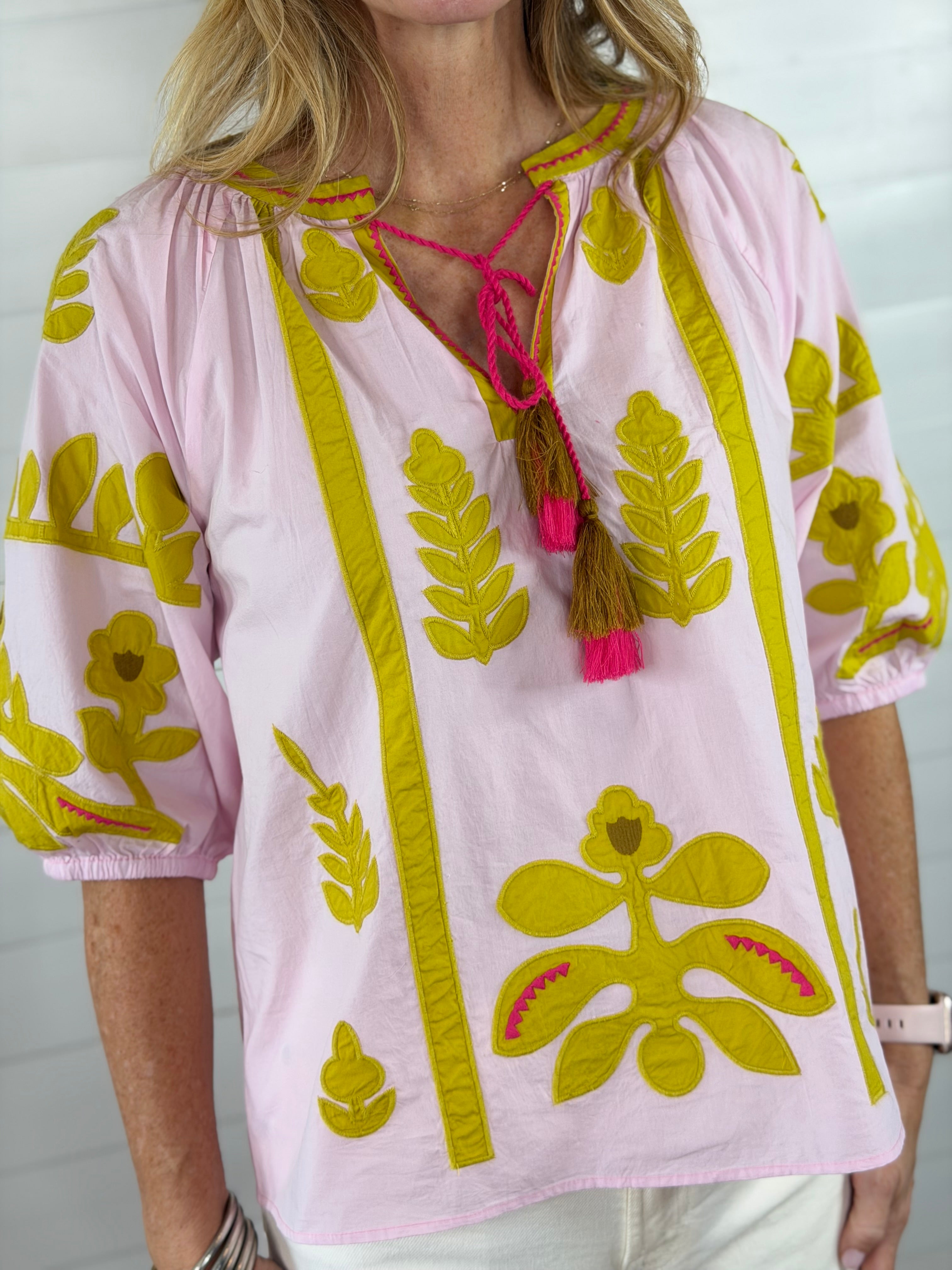 APPLIQUE TOP BY IVY JANE