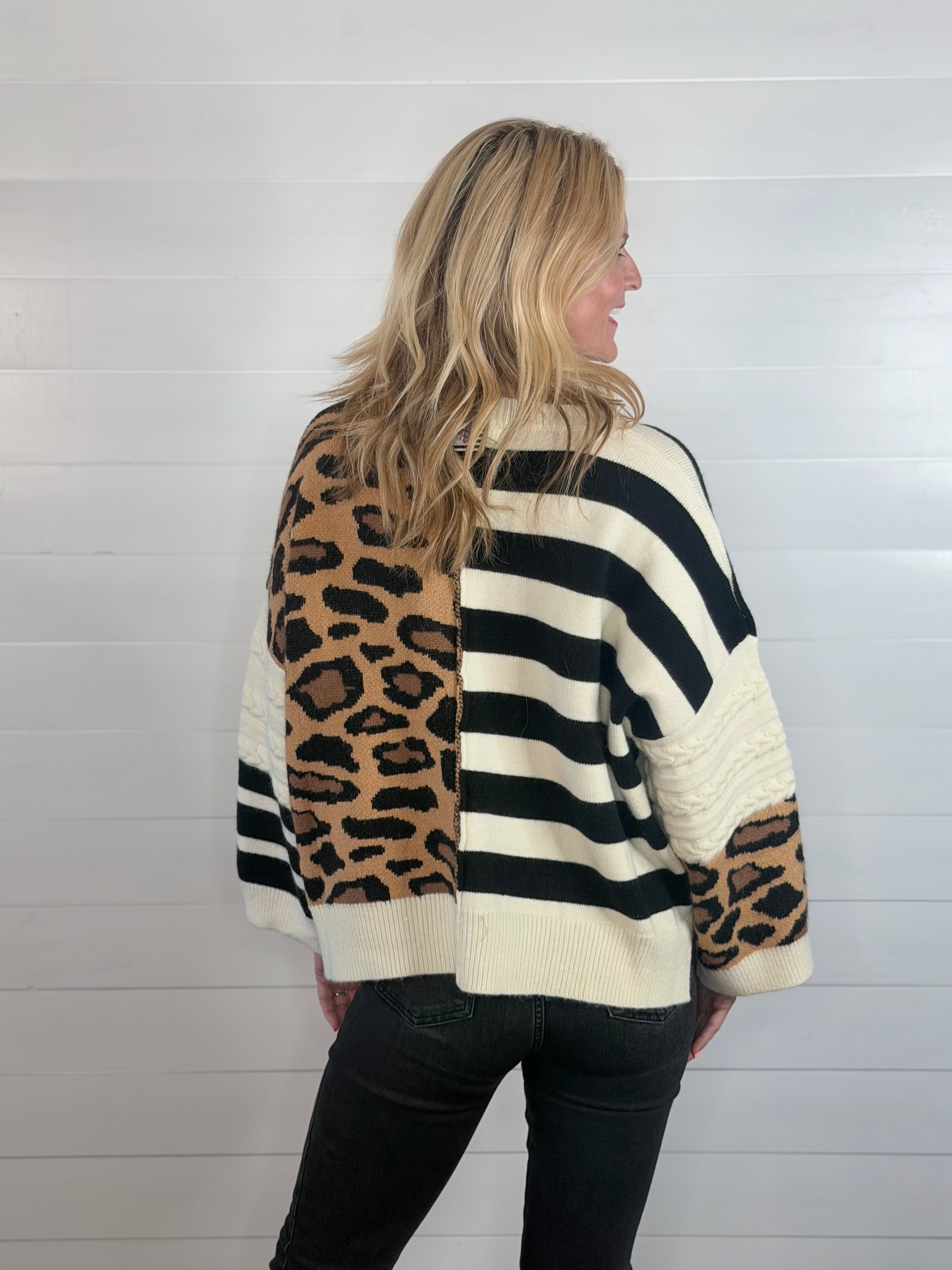 MIXED PRINT SWEATER