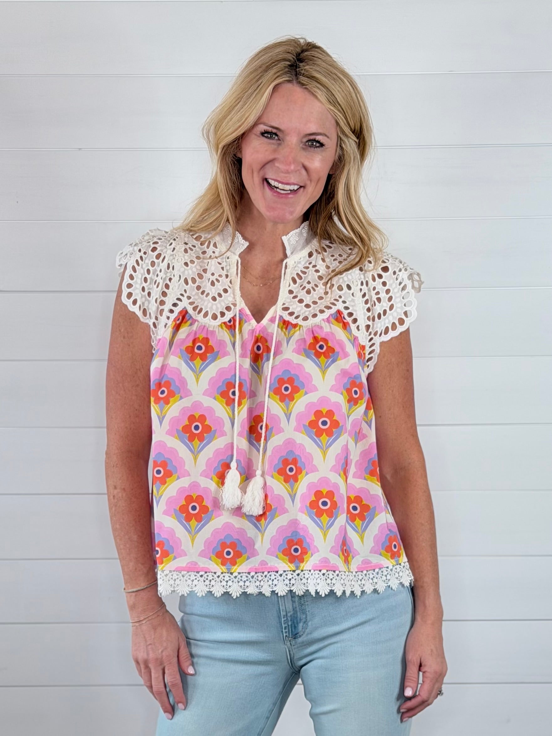 EYELET FLORAL TOP