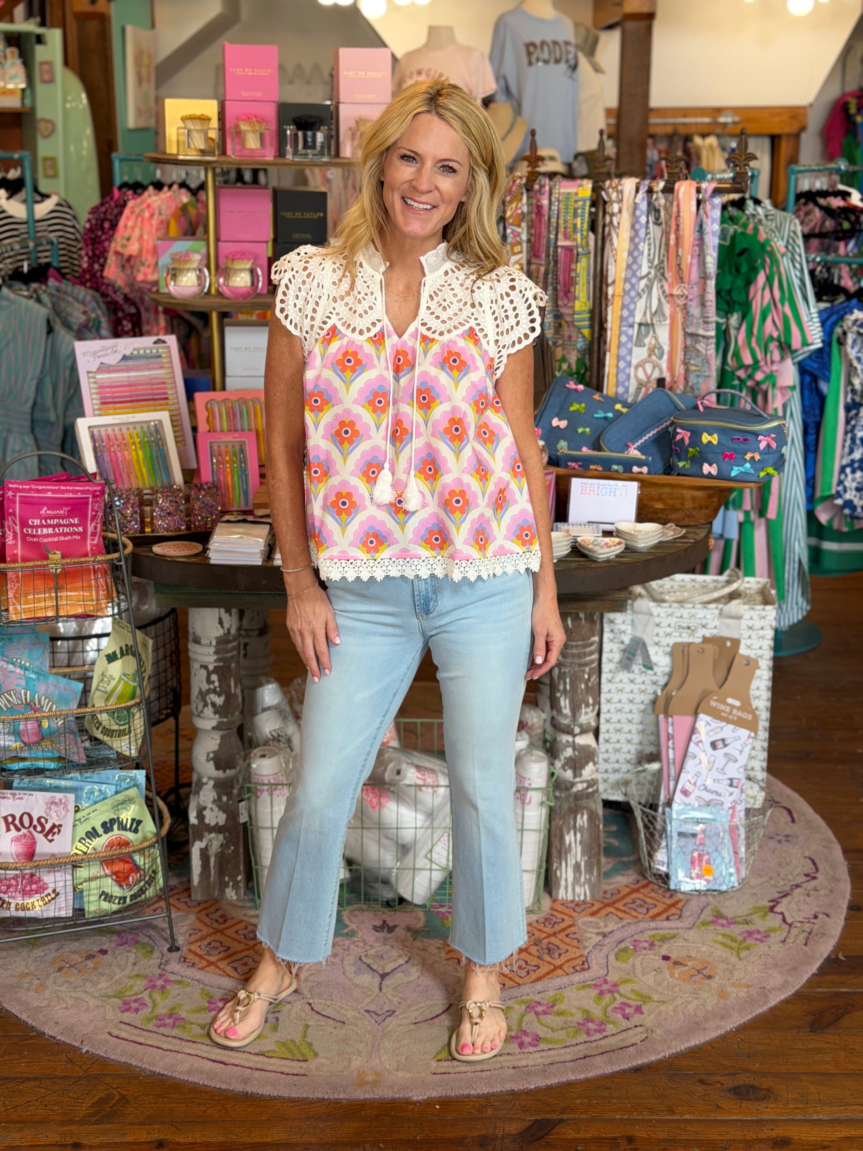EYELET FLORAL TOP