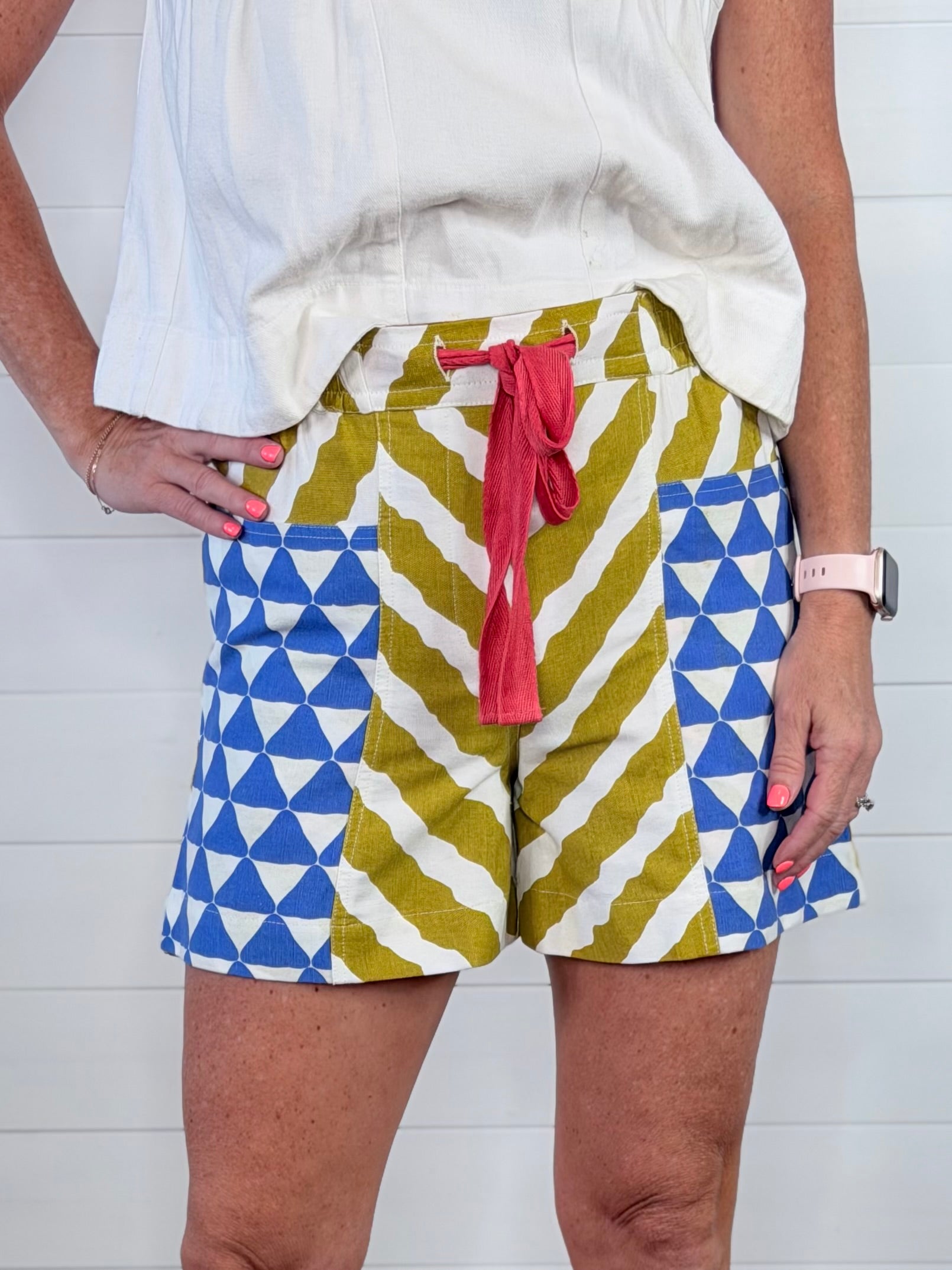 PATCH PRINT SHORT