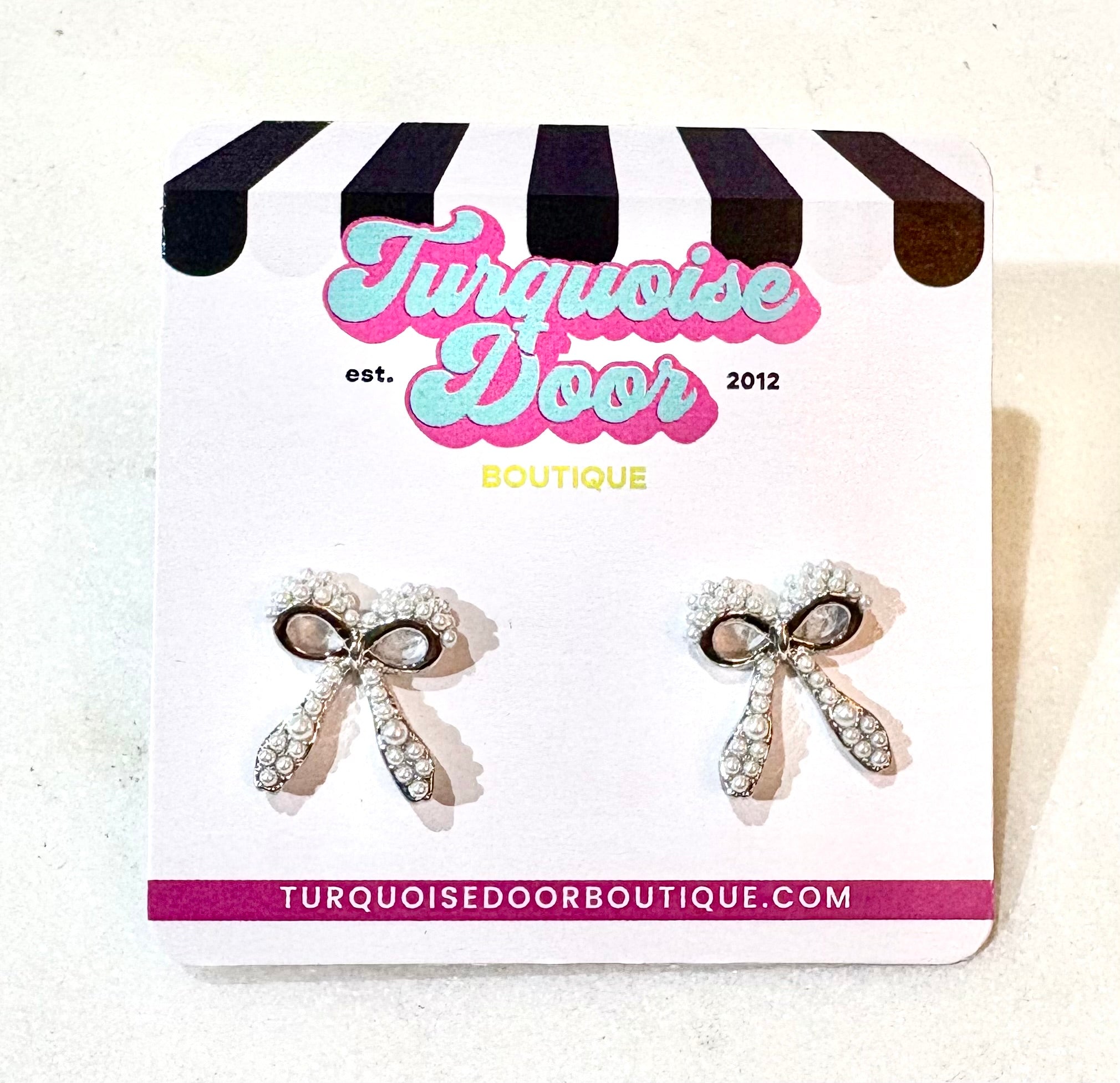 DAINTY PEARL BOW EARRINGS-SILVER