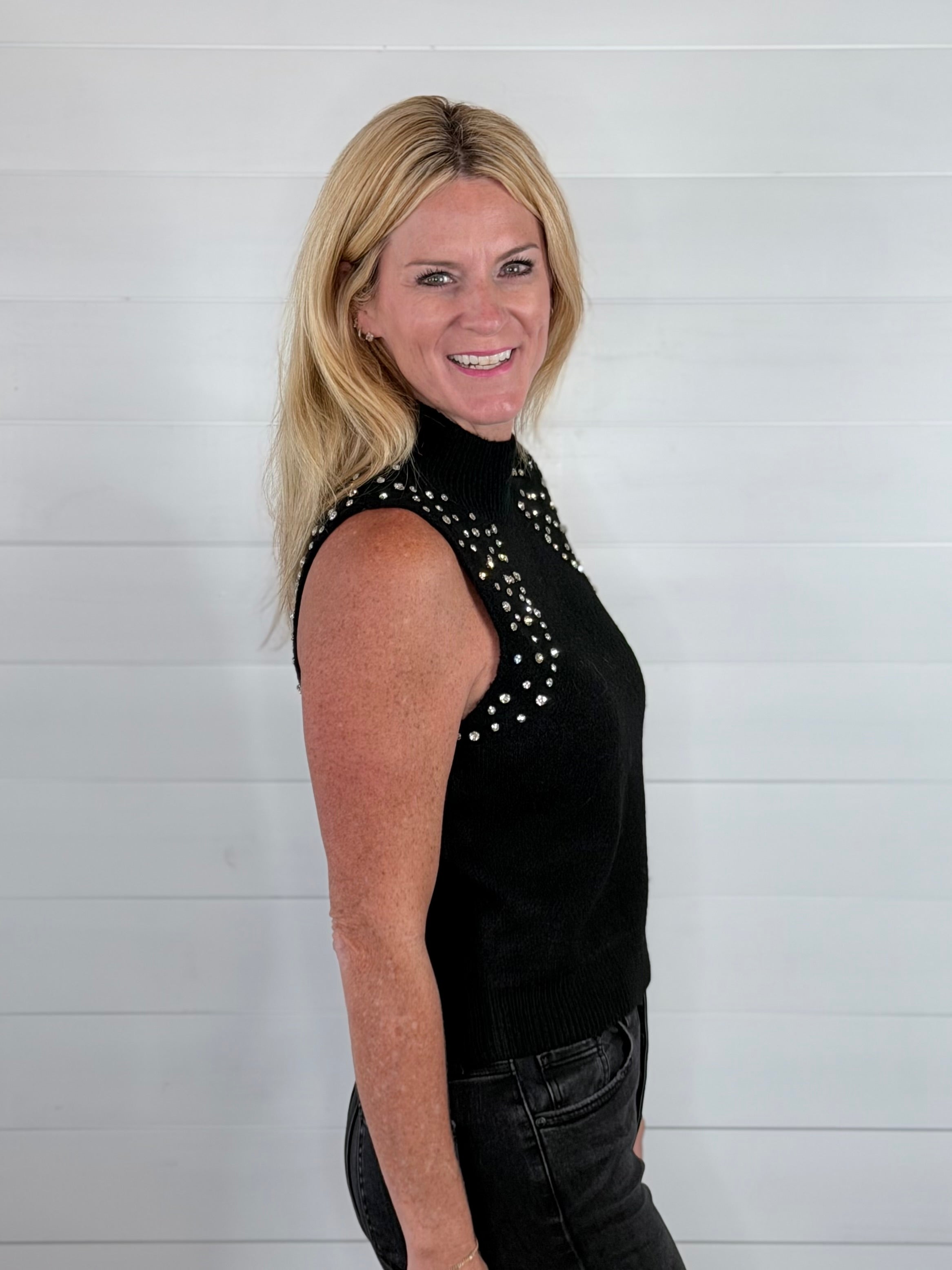 GLAM GIRL SWEATER-BLACK