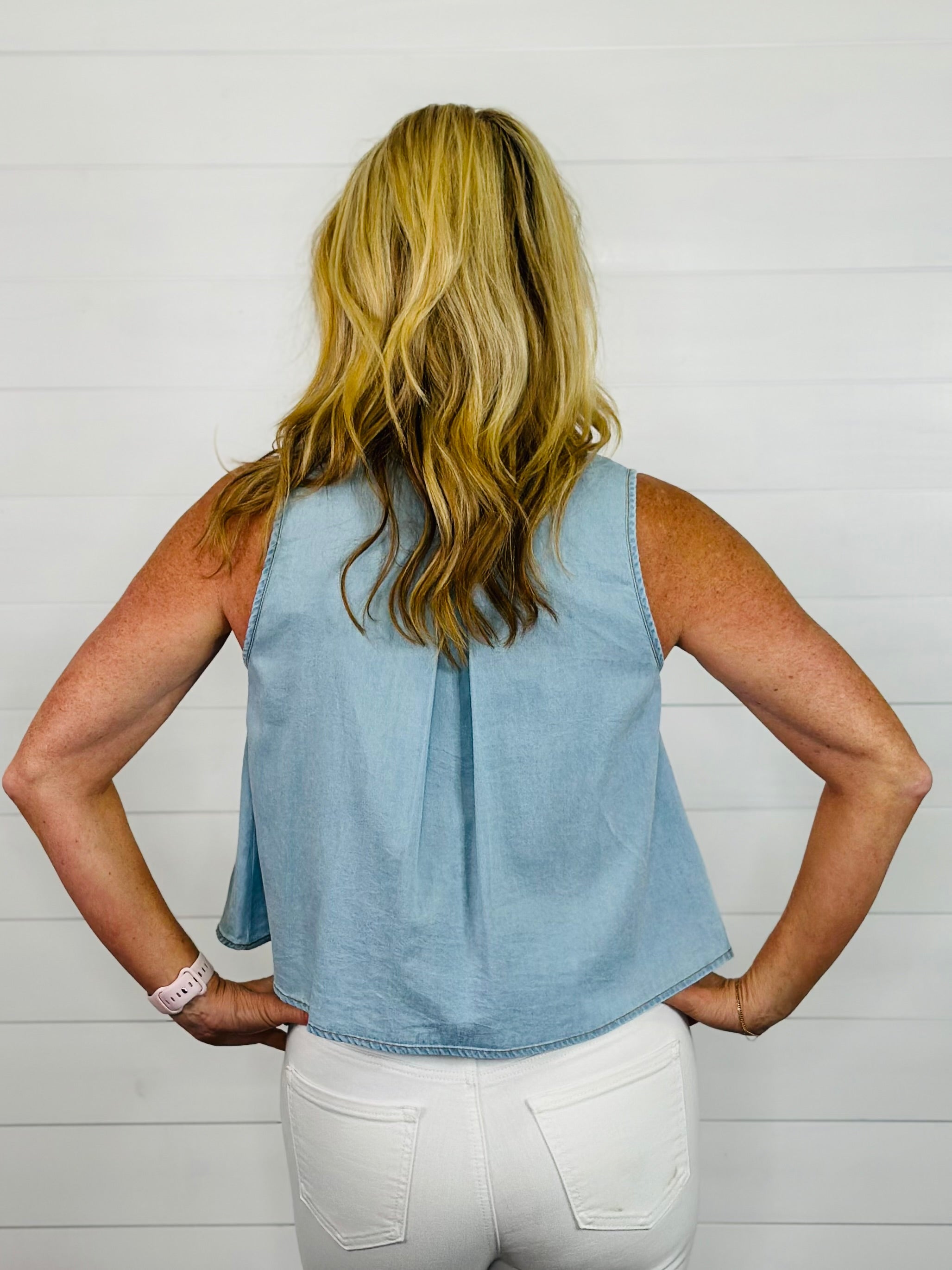 LAINEY CHAMBRAY TOP