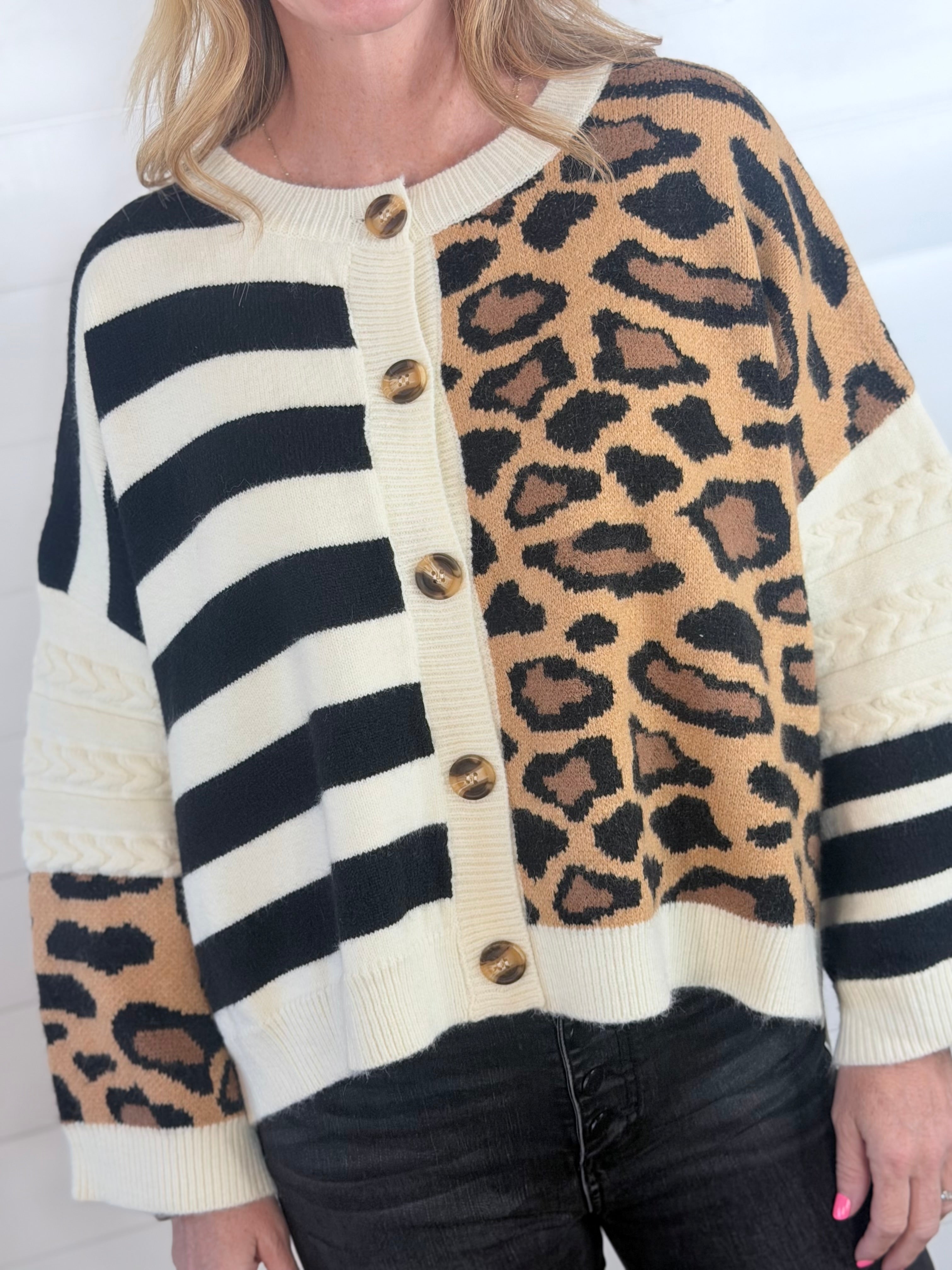 MIXED PRINT SWEATER