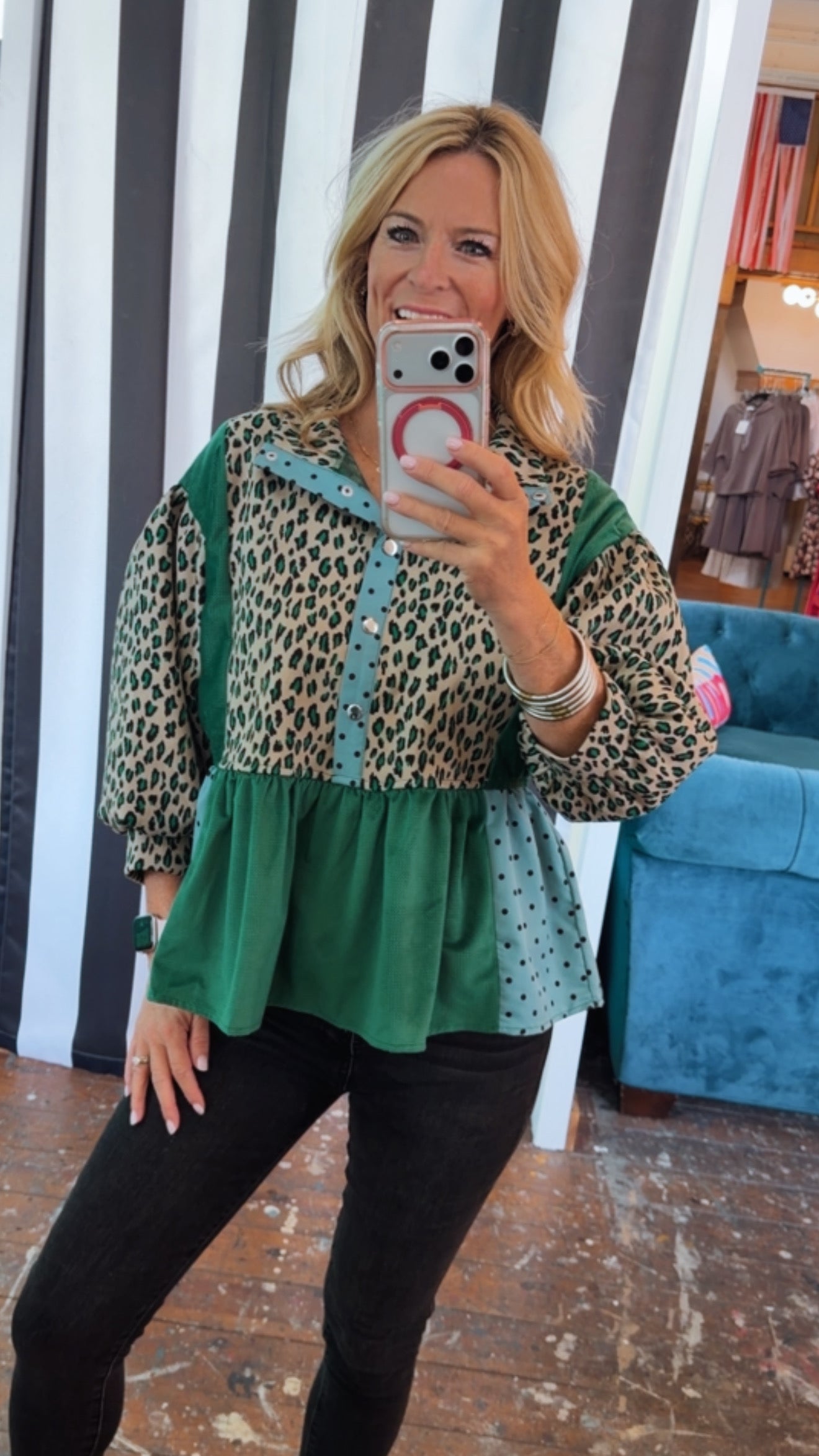 BAILEY BUTTON SNAP TOP