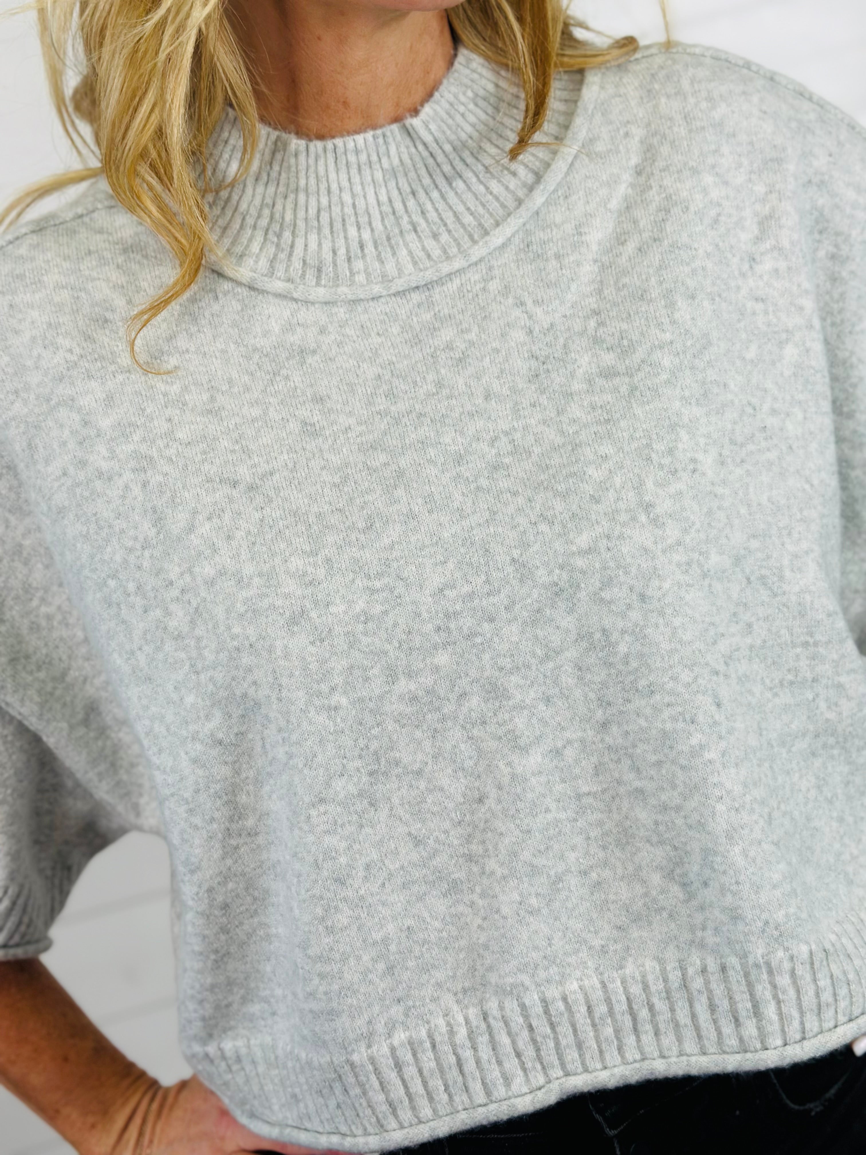QUINN CROPPED SWEATER-GRAY