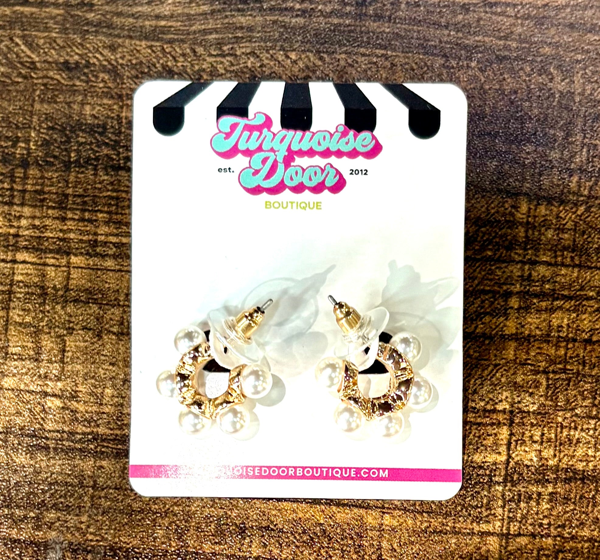 SMALL PEARL HOOPS-GOLD