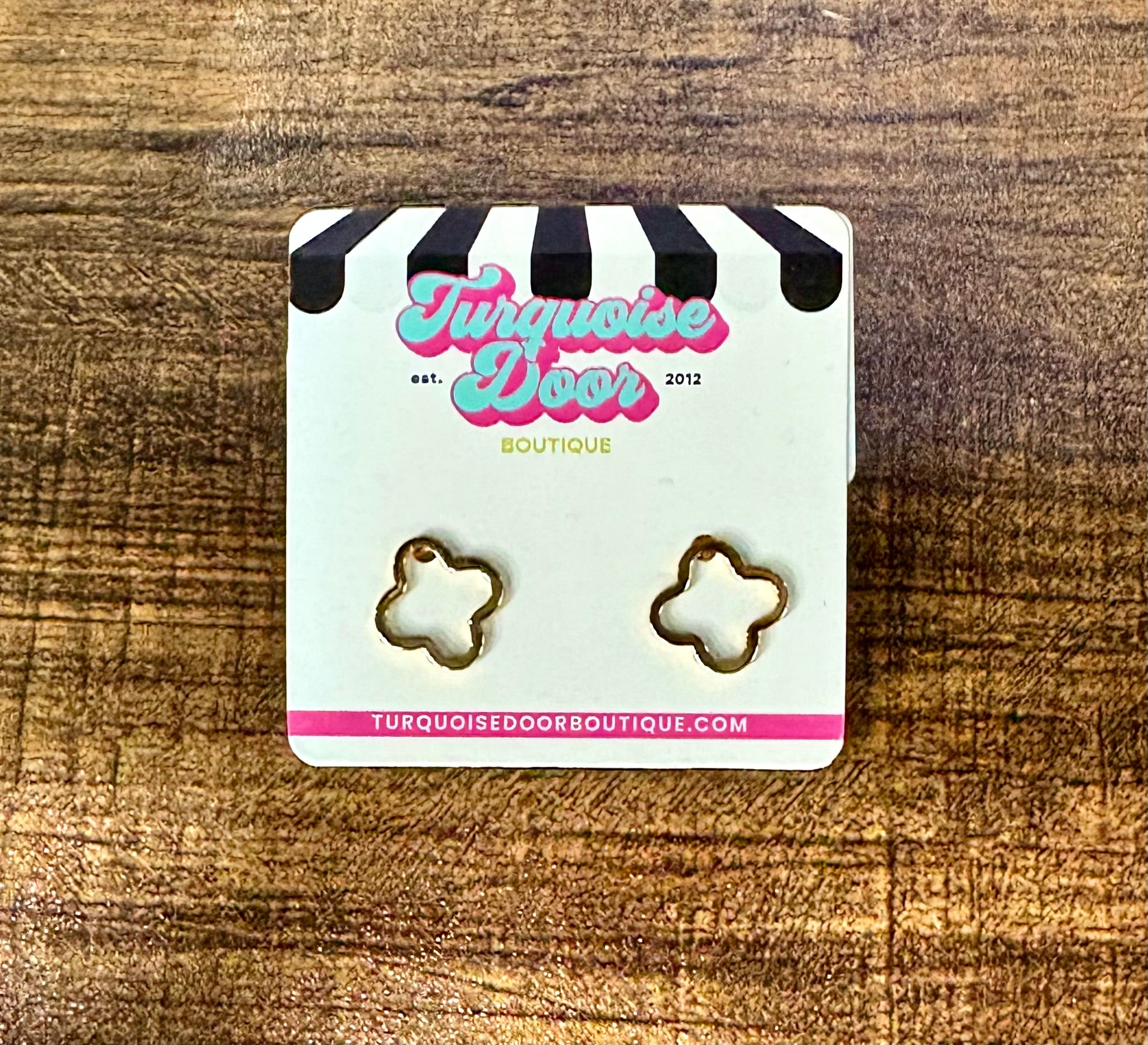 OPEN CLOVER STUDS-GOLD