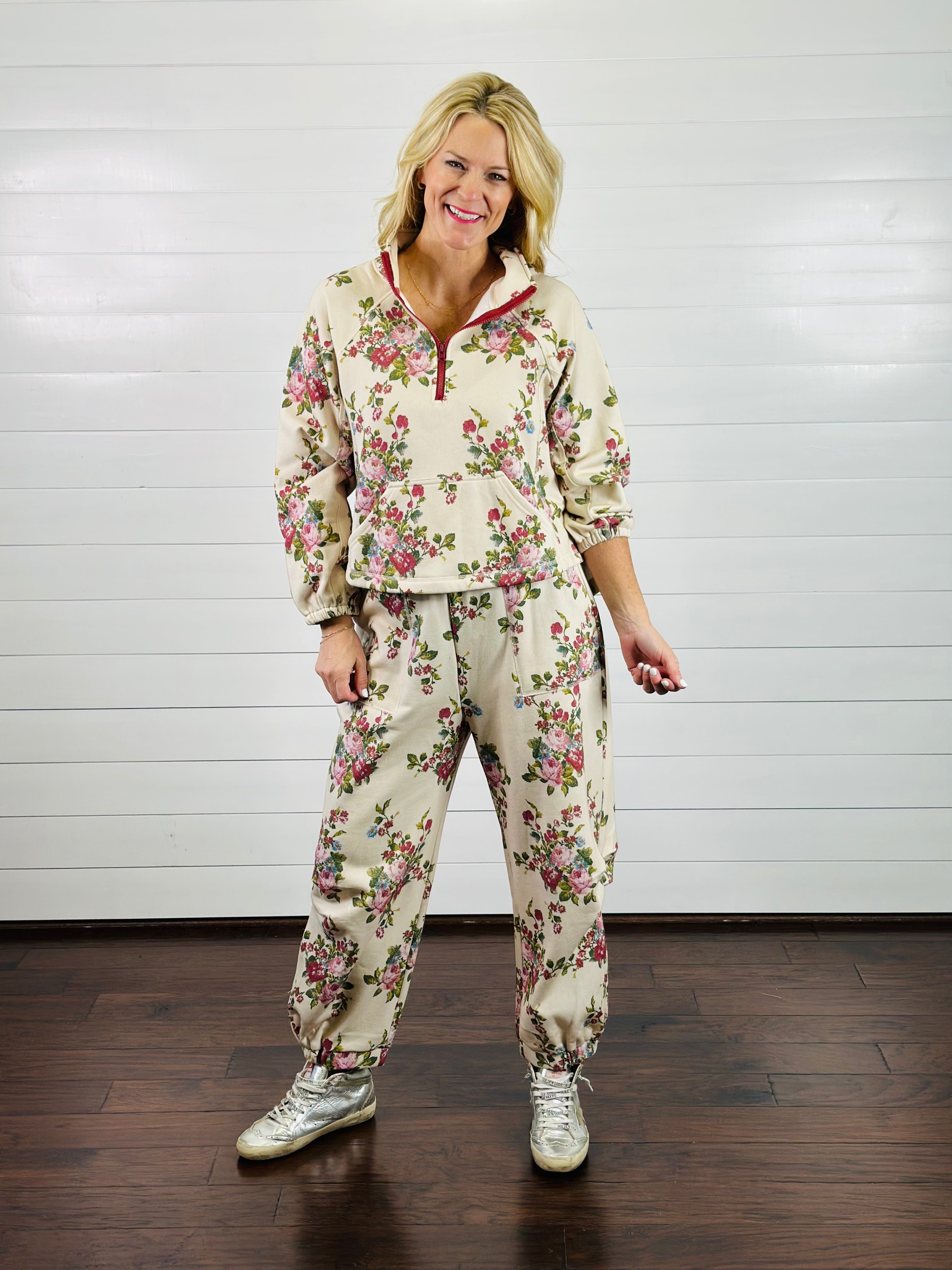 FLOWER BOUQUET JOGGER SUIT