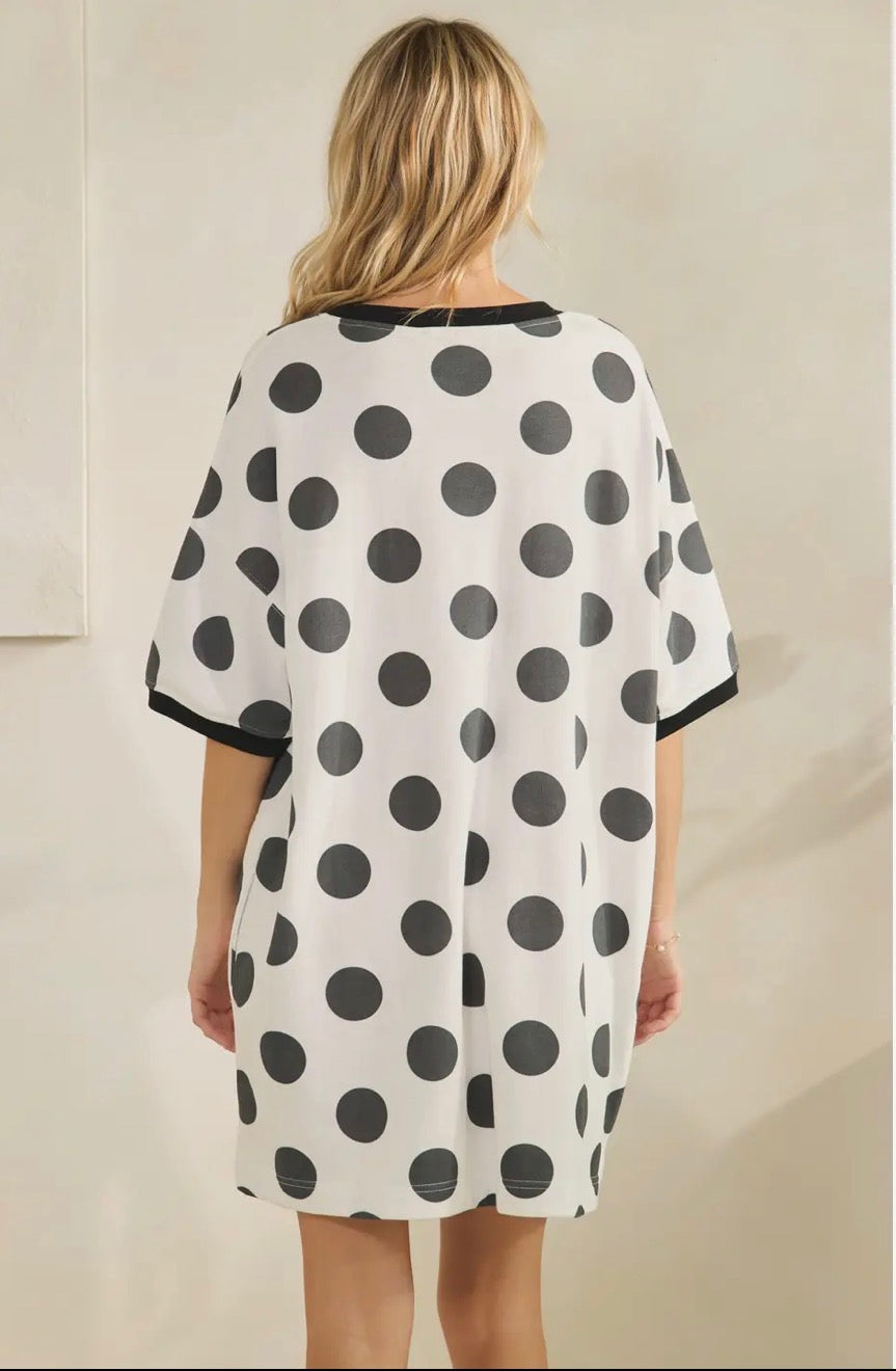 PLAYFUL POLKA DOT DRESS-WHITE