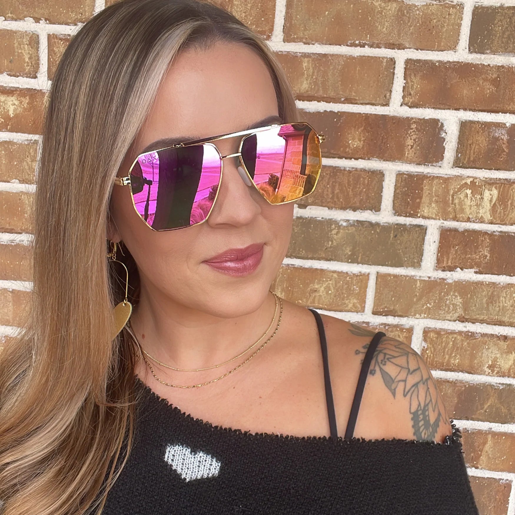 DAX-AXL HOT PINK SUNGLASSES