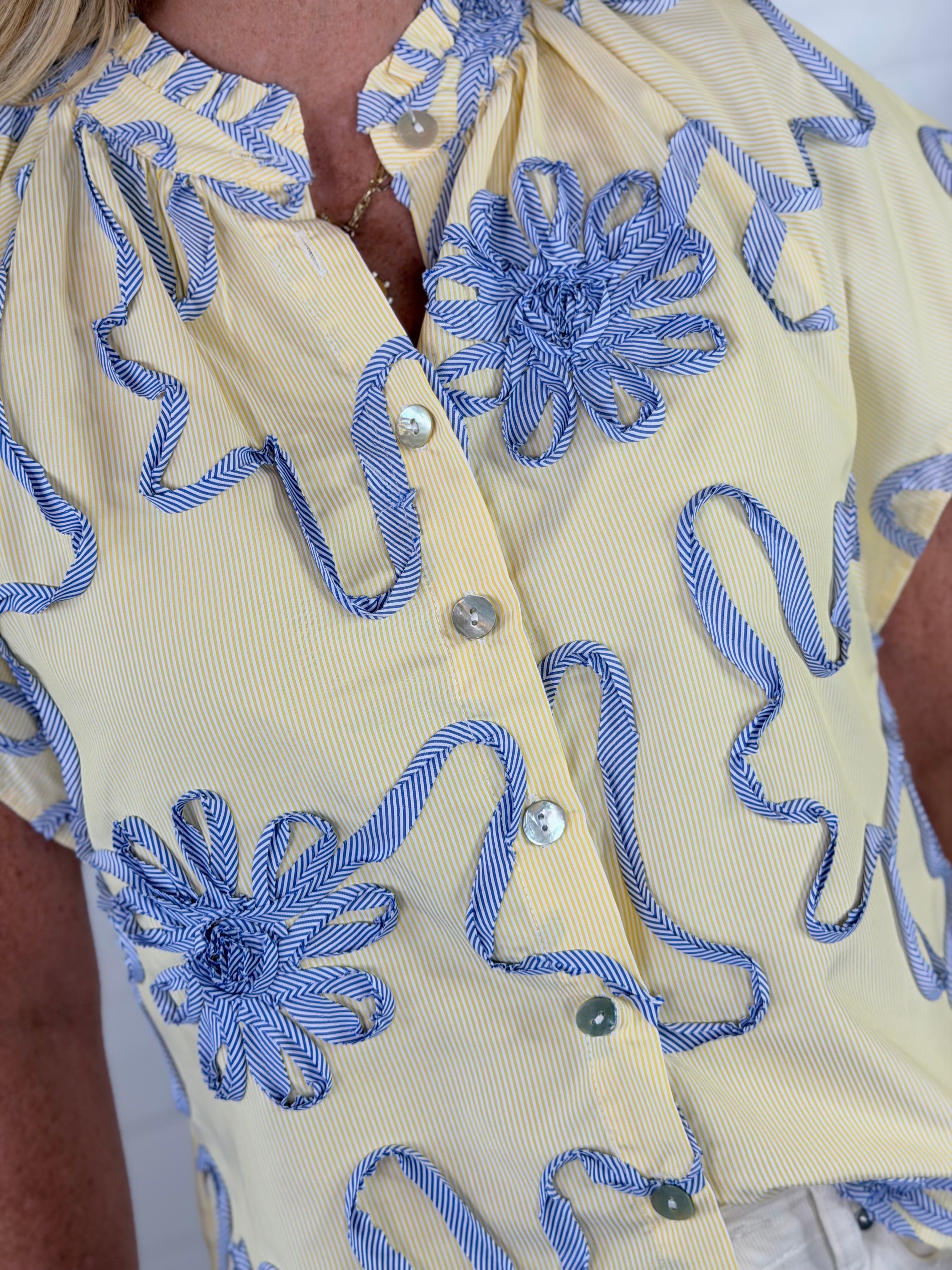 FLORAL RIBBON TOP