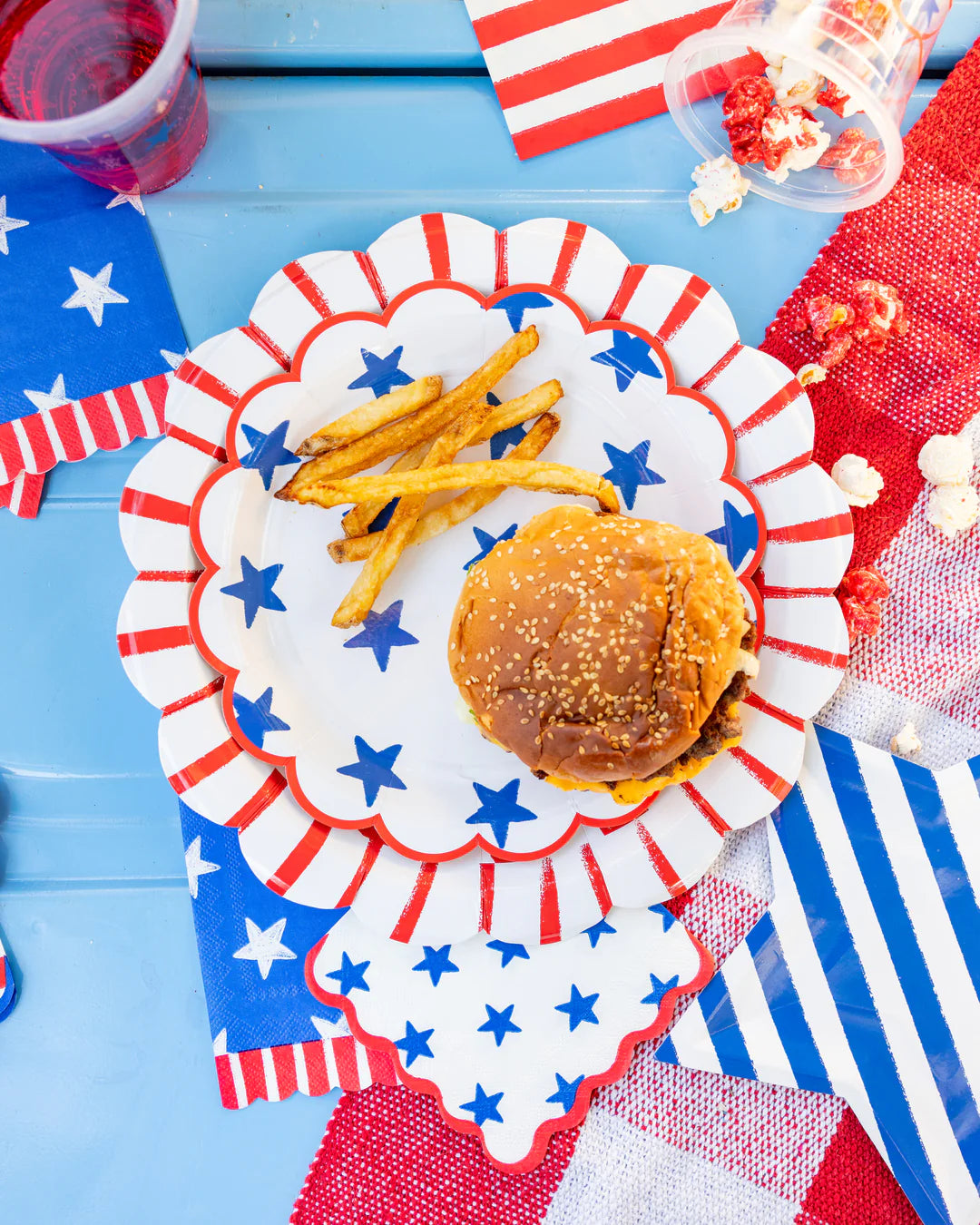 BLUE STARS PAPER PLATE