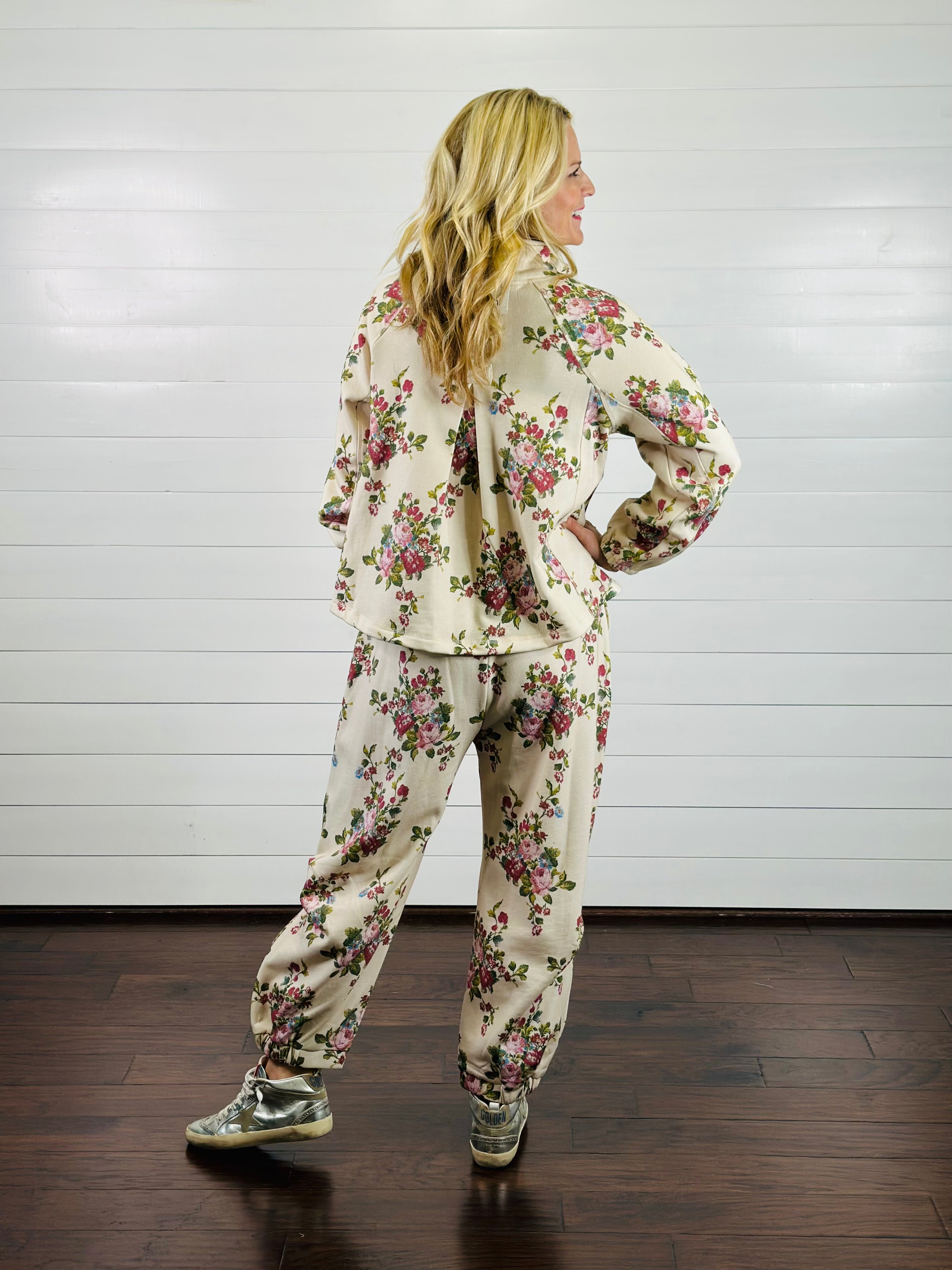 FLOWER BOUQUET JOGGER SUIT