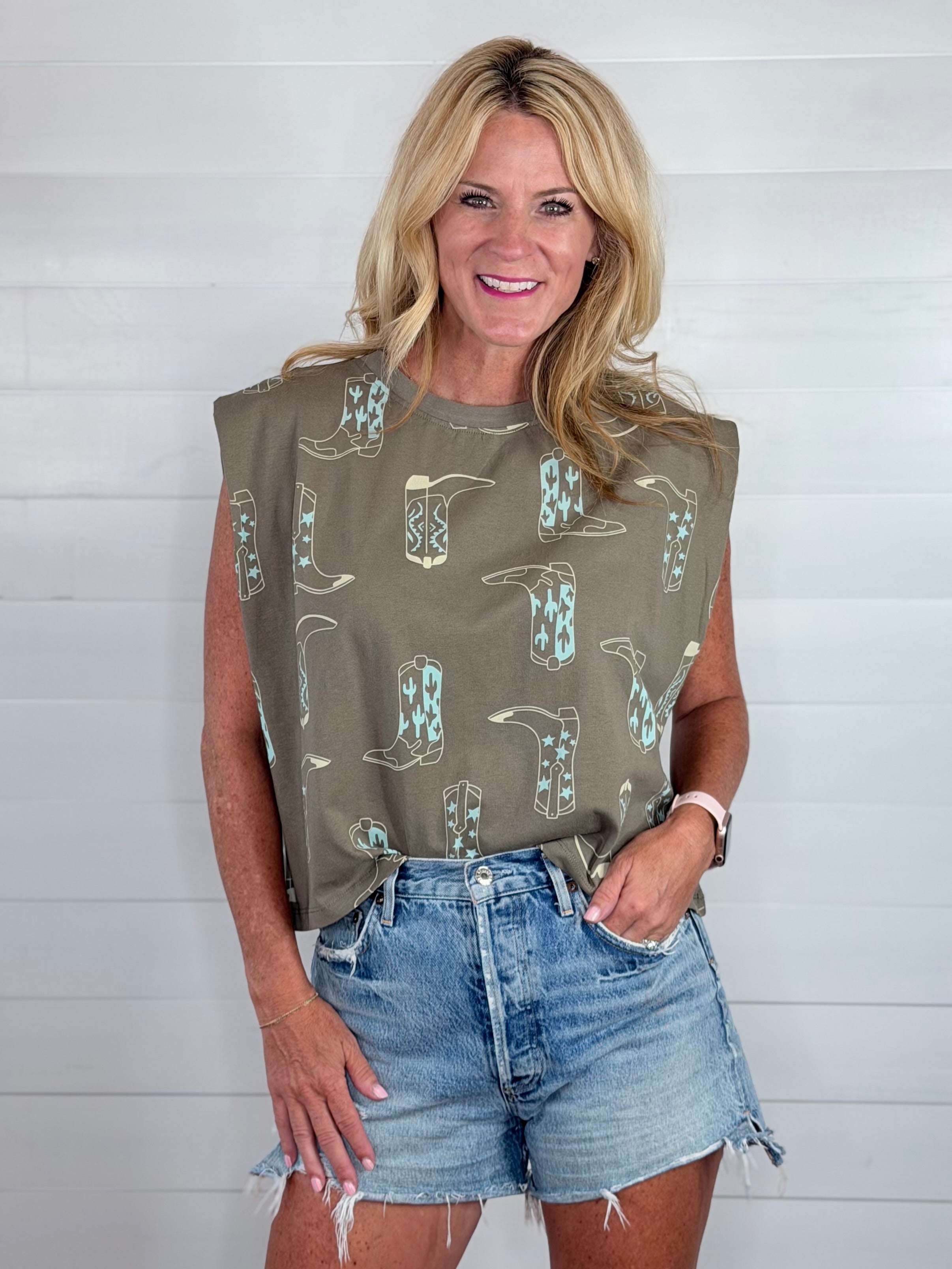 BOOT TEE-OLIVE