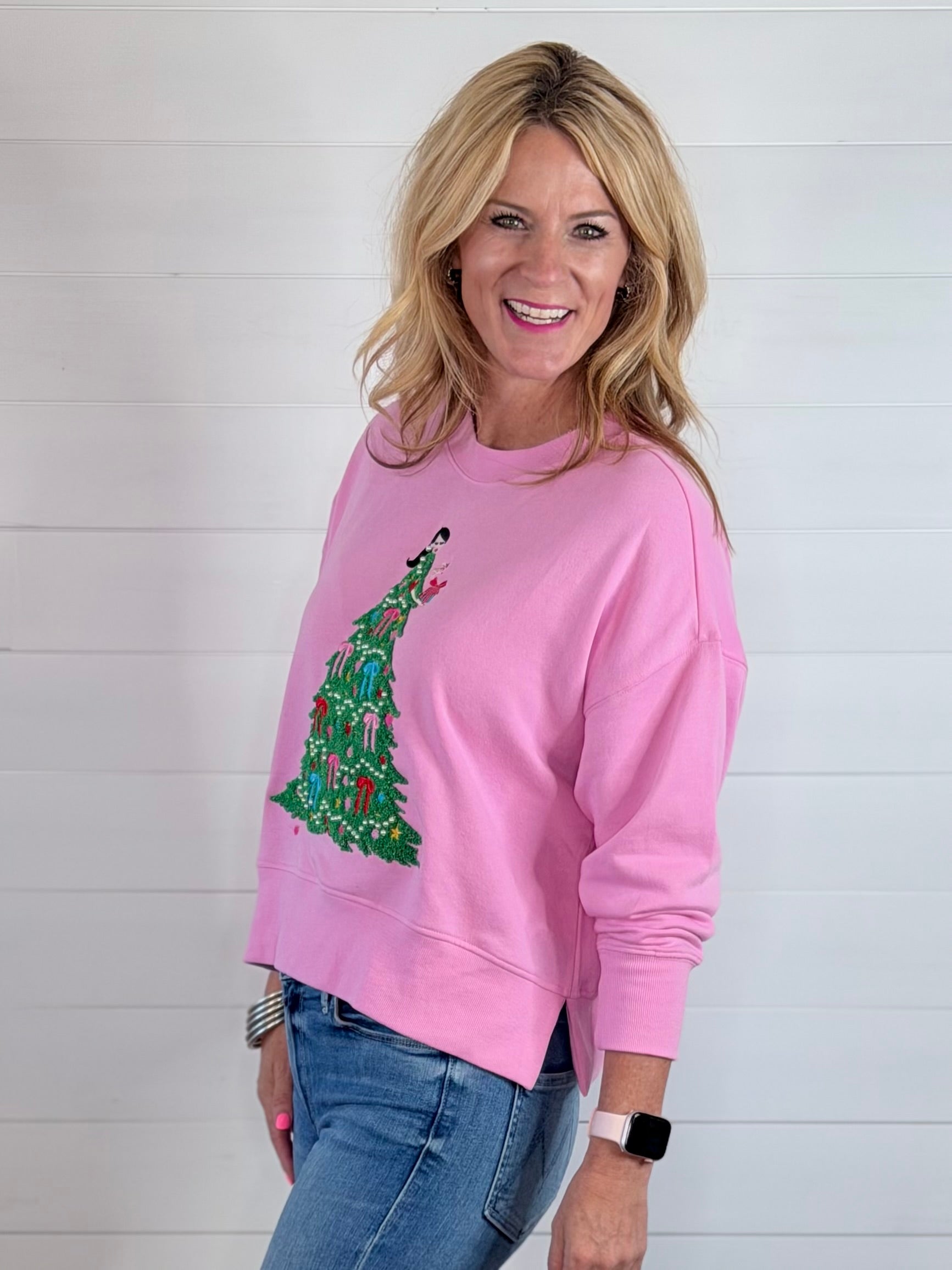 CHRISTMAS TREE LADY RELAXED SWEATSHIRT