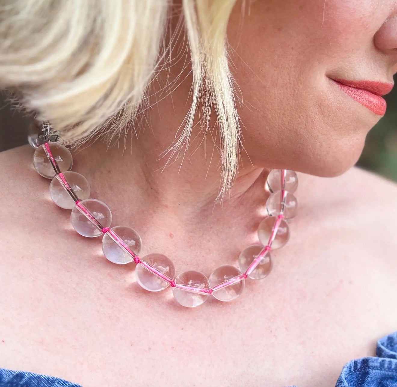 CLEAR JUDY NECKLACE
