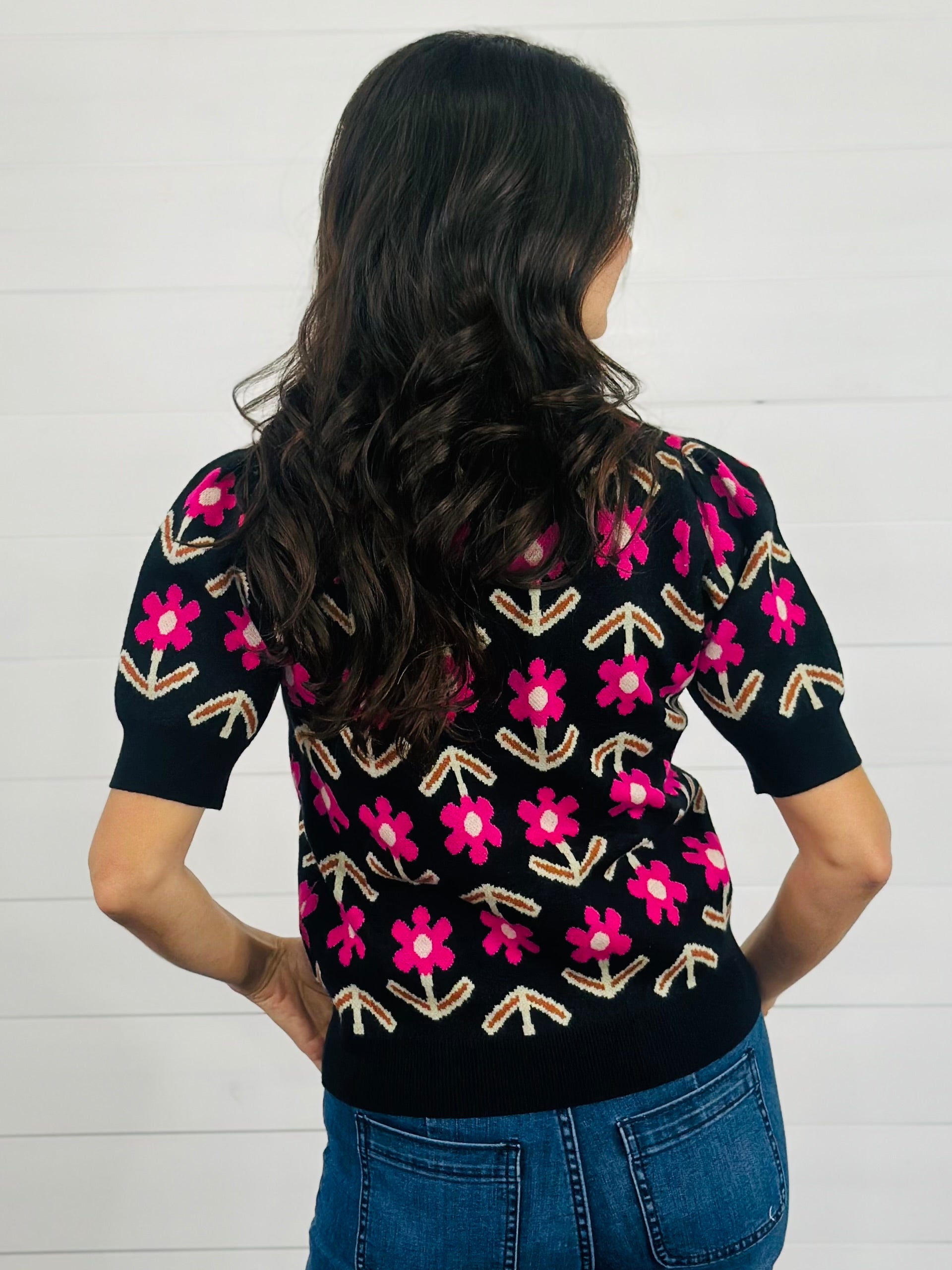 PRETTY PETALS SWEATER-BLACK