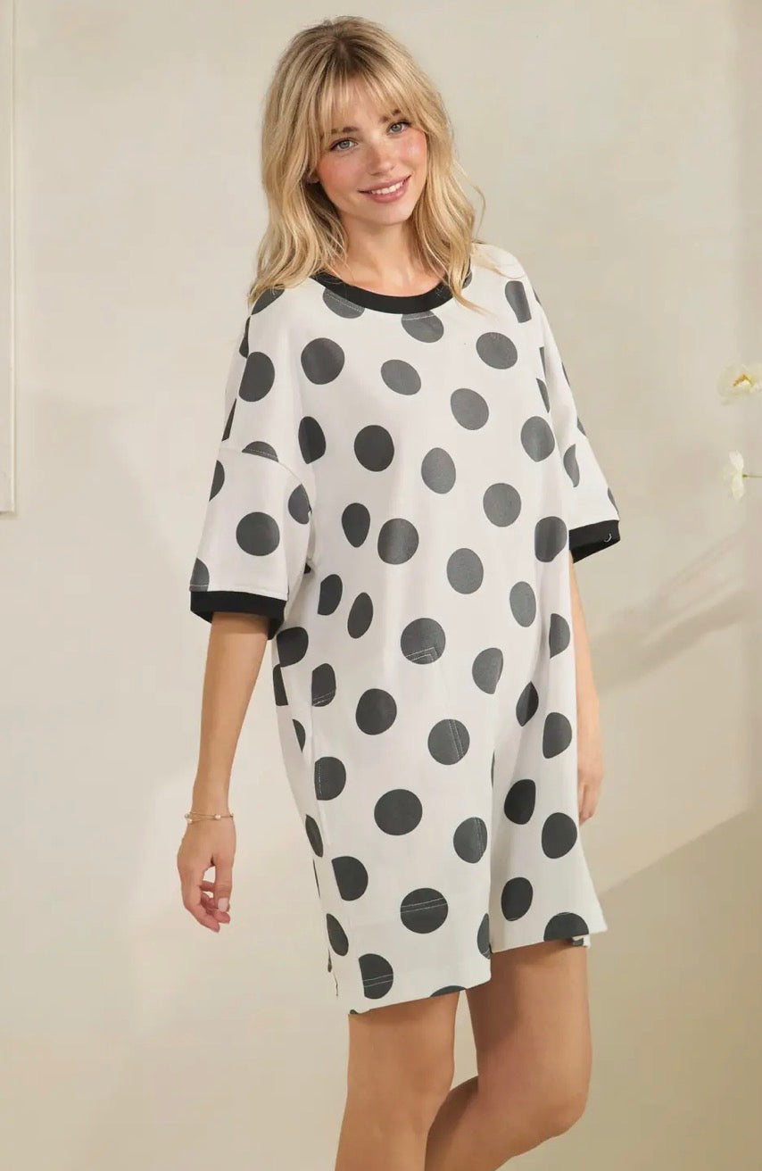 PLAYFUL POLKA DOT DRESS-WHITE