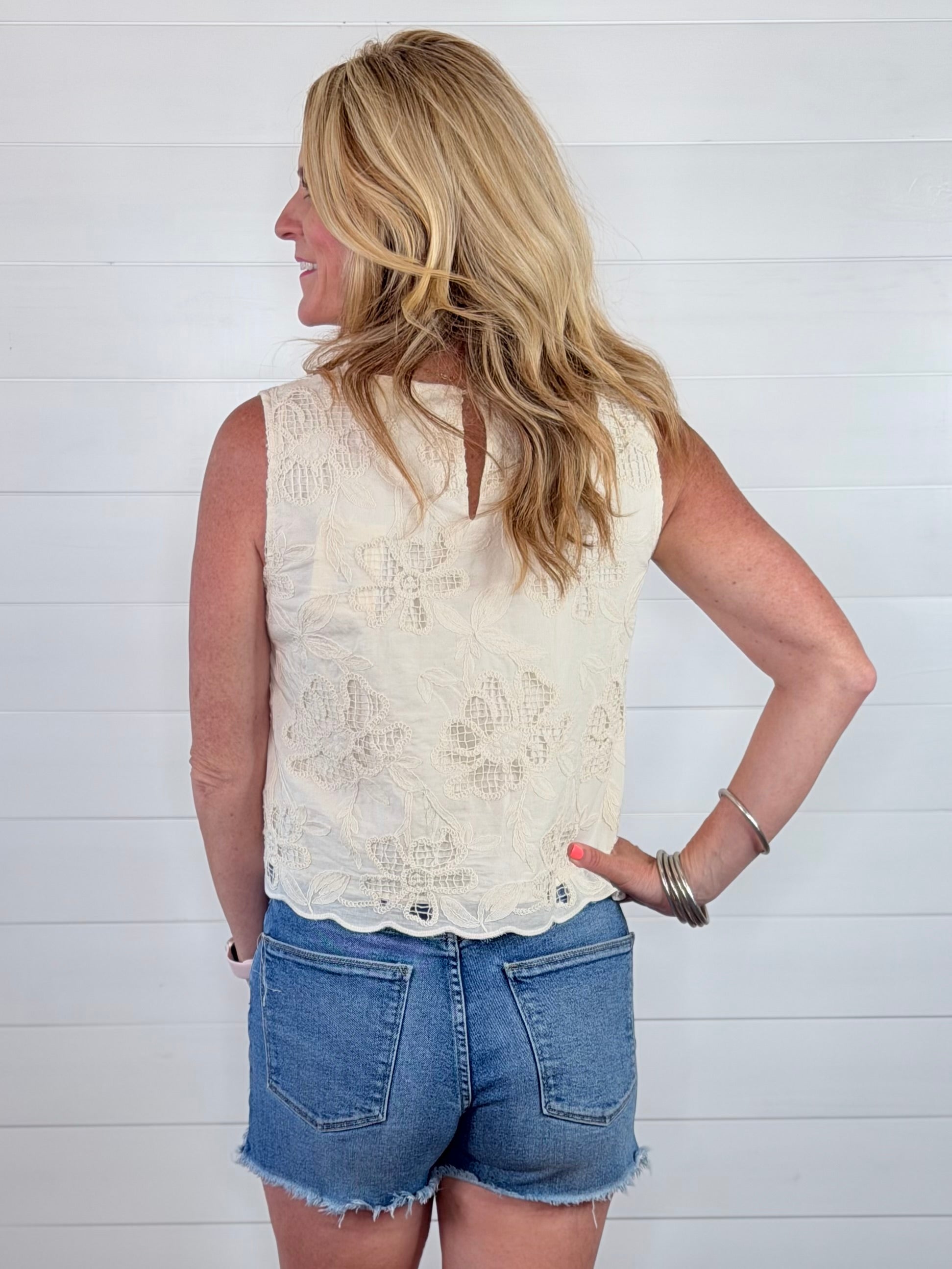 FLORAL LACY TOP