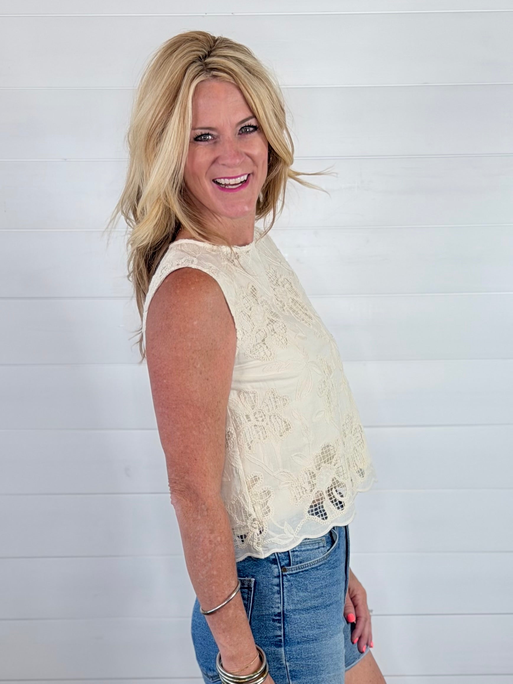 FLORAL LACY TOP