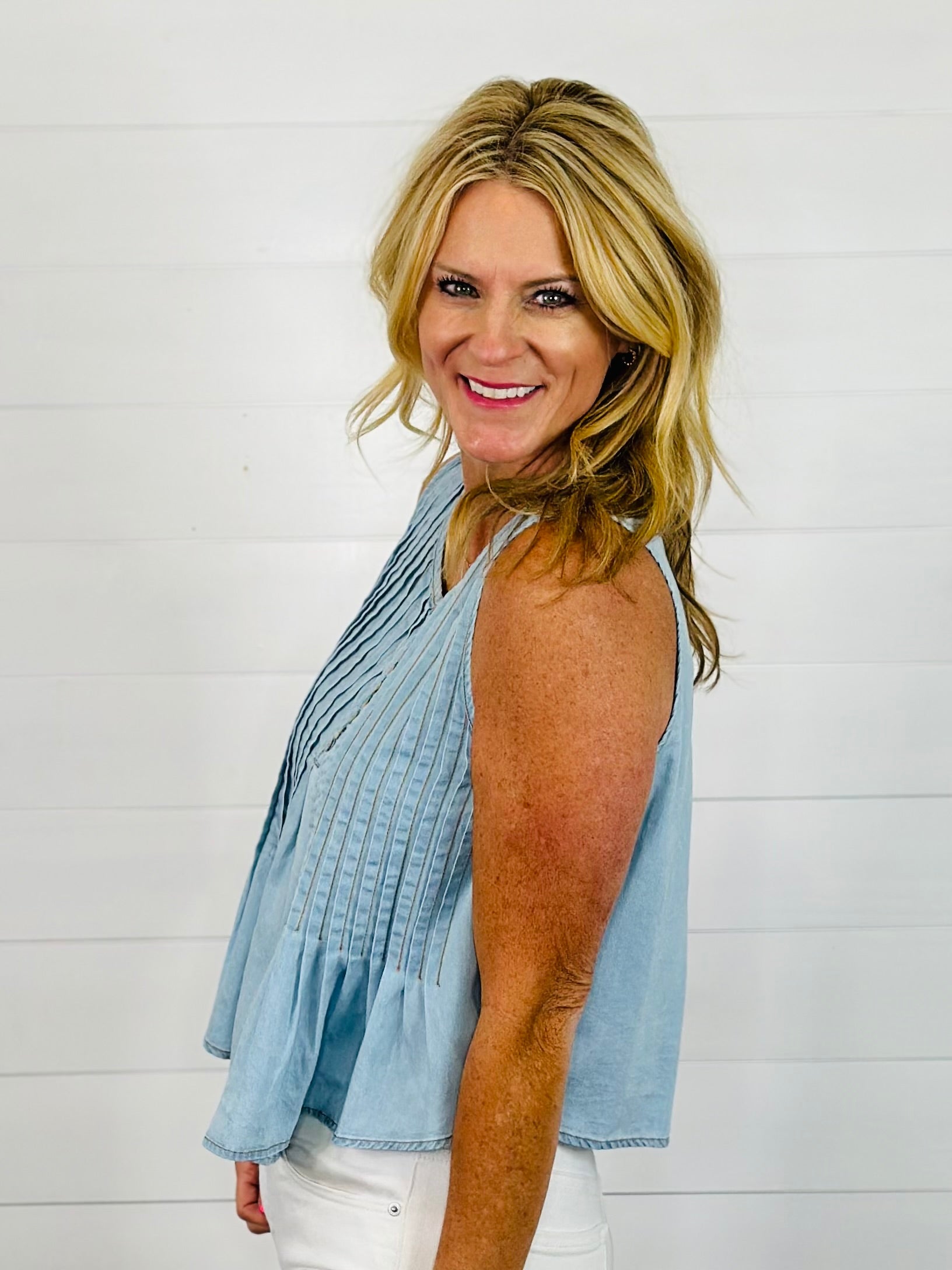 LAINEY CHAMBRAY TOP