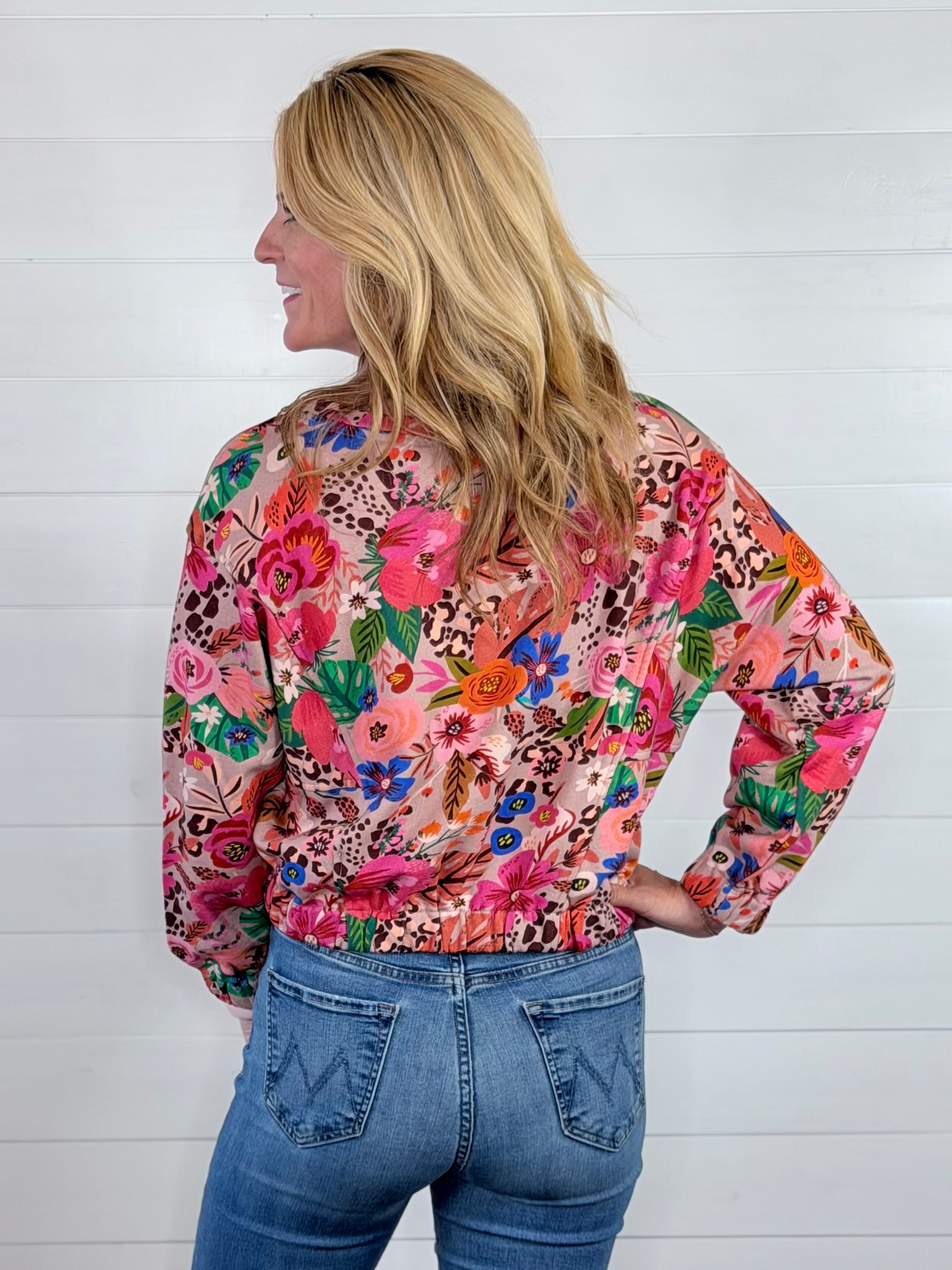 CREW NECK SWEATSHIRT