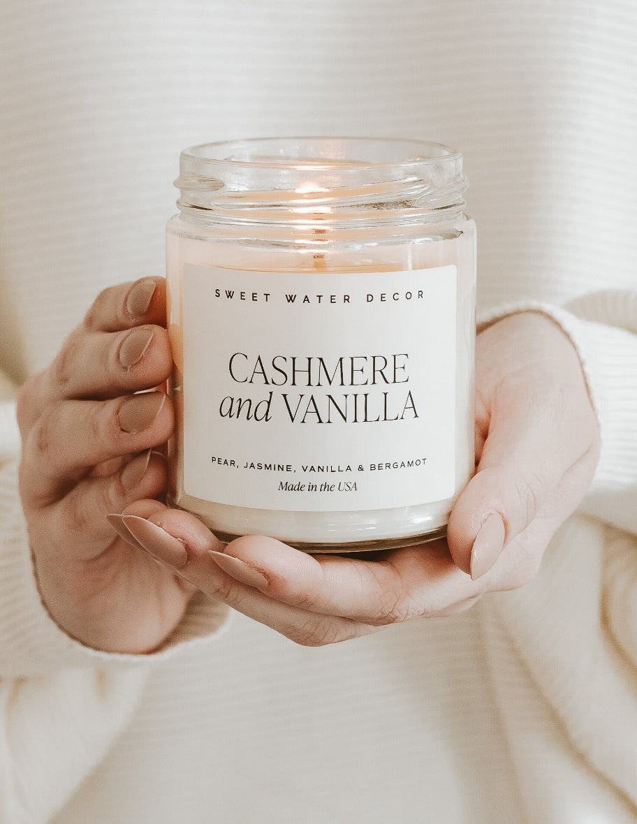 CASHMERE AND VANILLA CANDLE