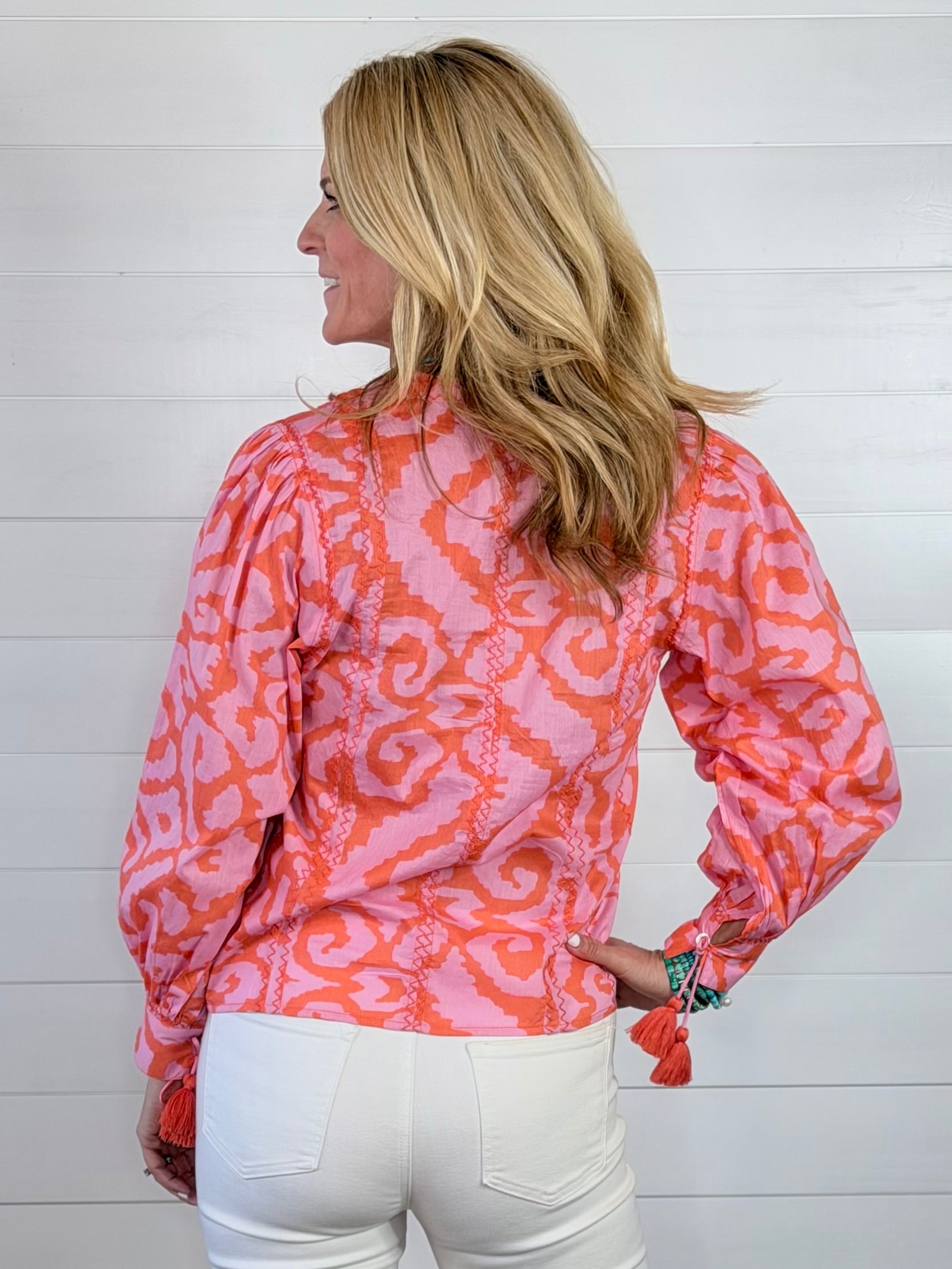 ZIG ZAG STITCHED TOP