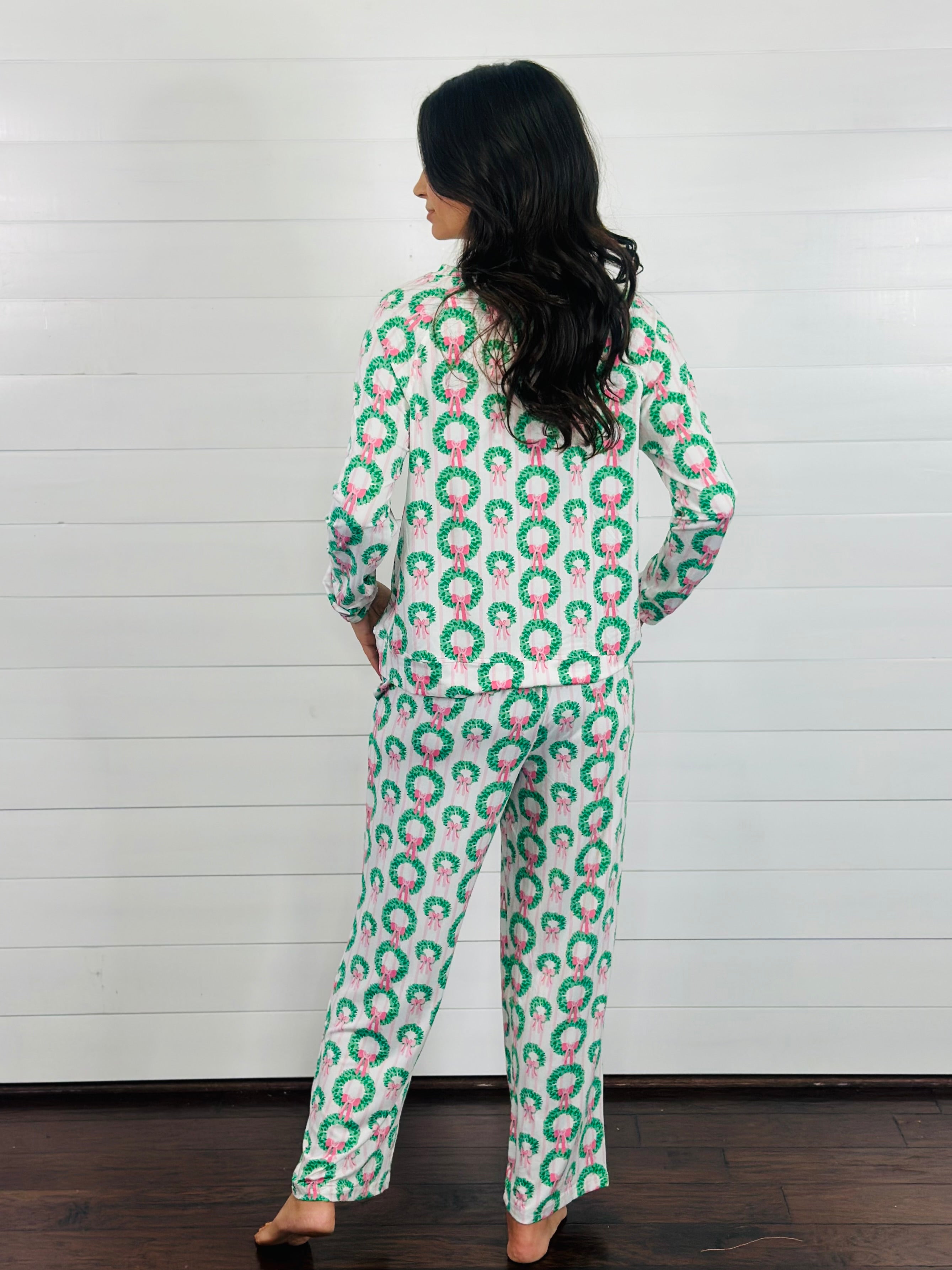 ANNIE PJ SET-ROSY WREATHS