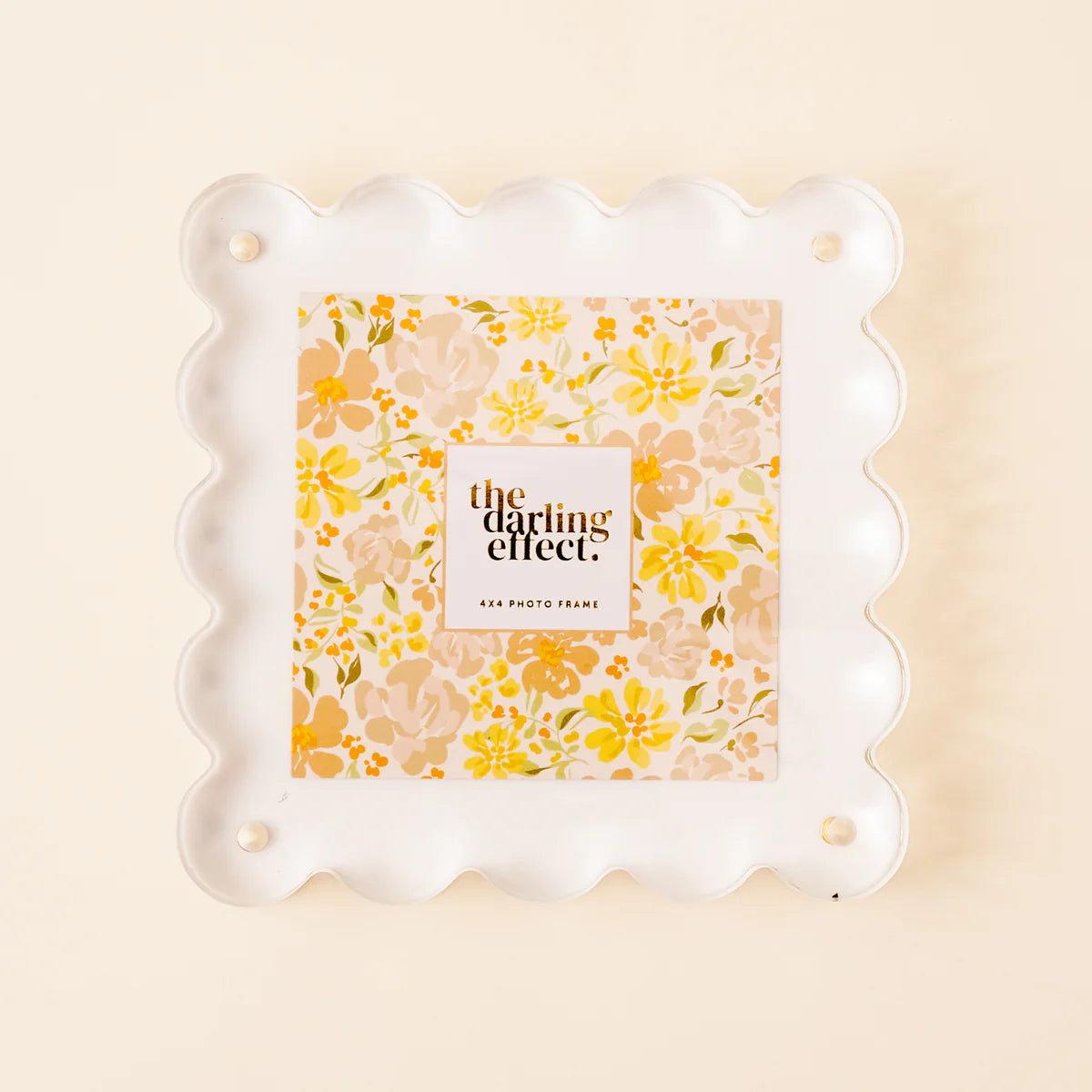 WHITE SQUARE SCALLOPED FRAME