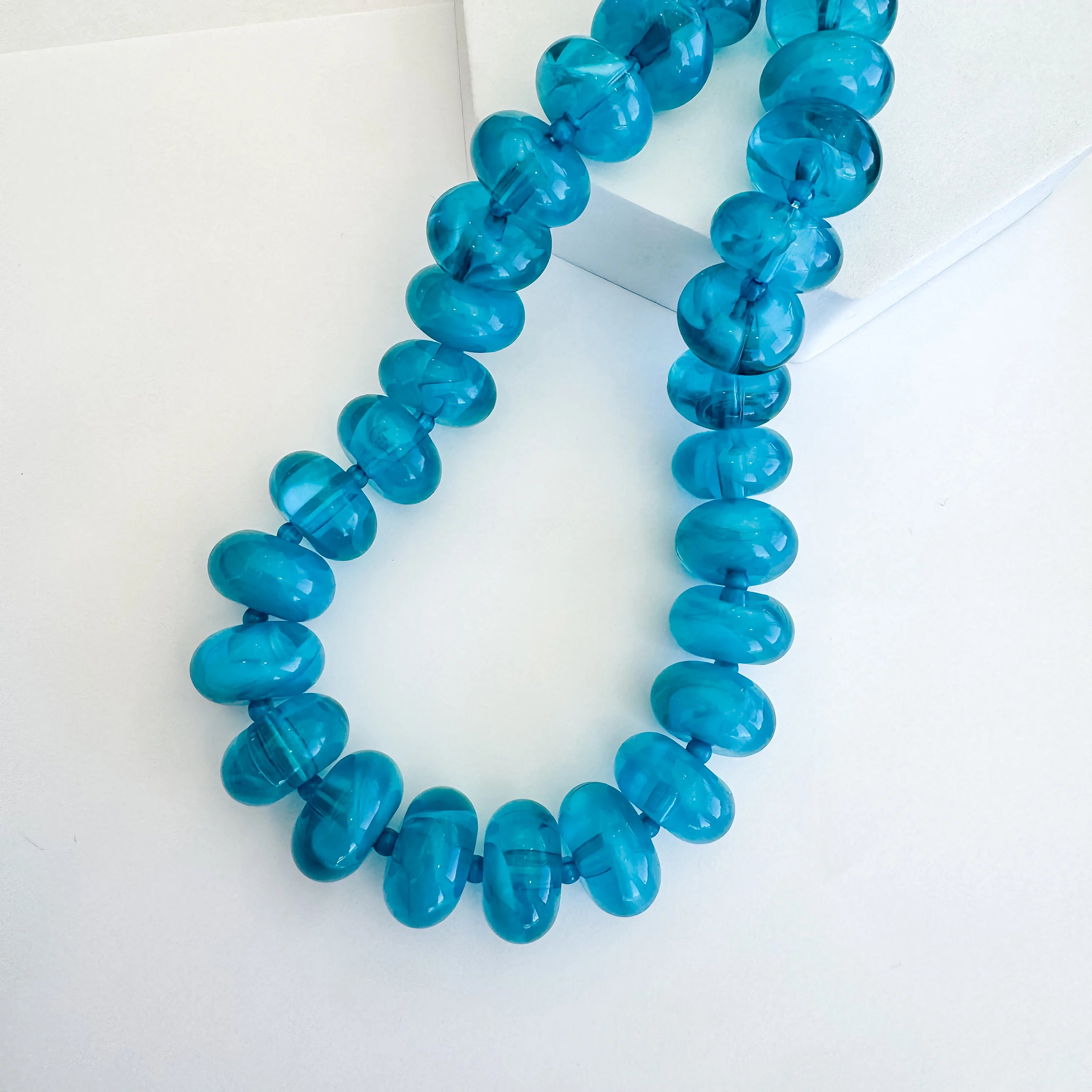 OCEAN SUGAR BEADS NECKLACE