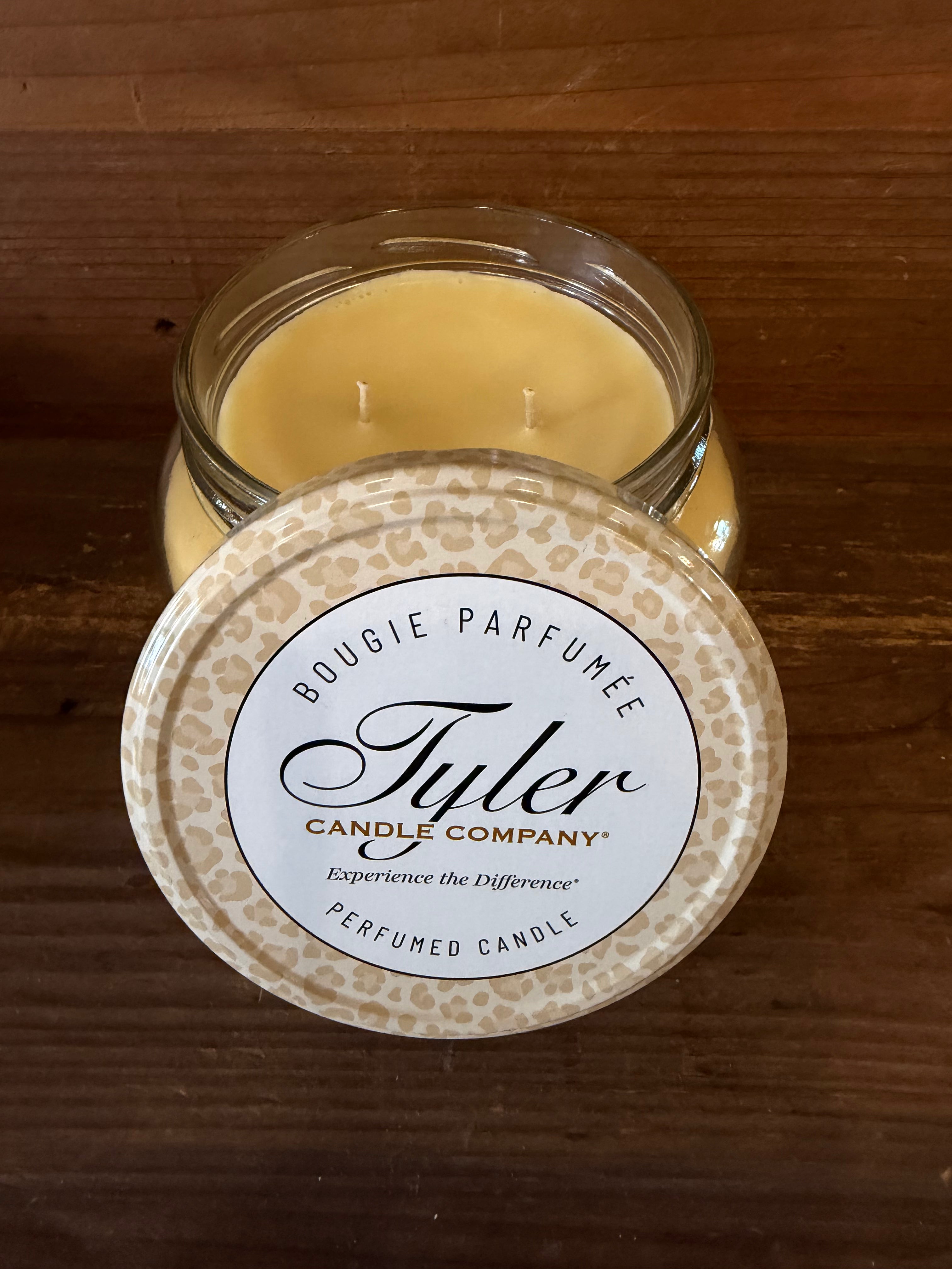 TYLER-PINEAPPLE CRUSH 22 OZ CANDLE