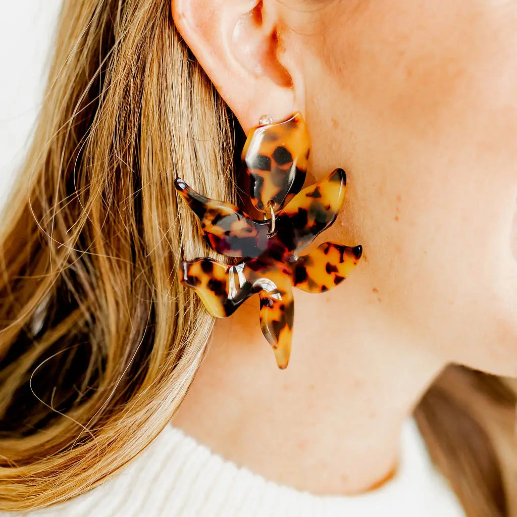 FLORA STATEMENT EARRINGS-TORTOISE