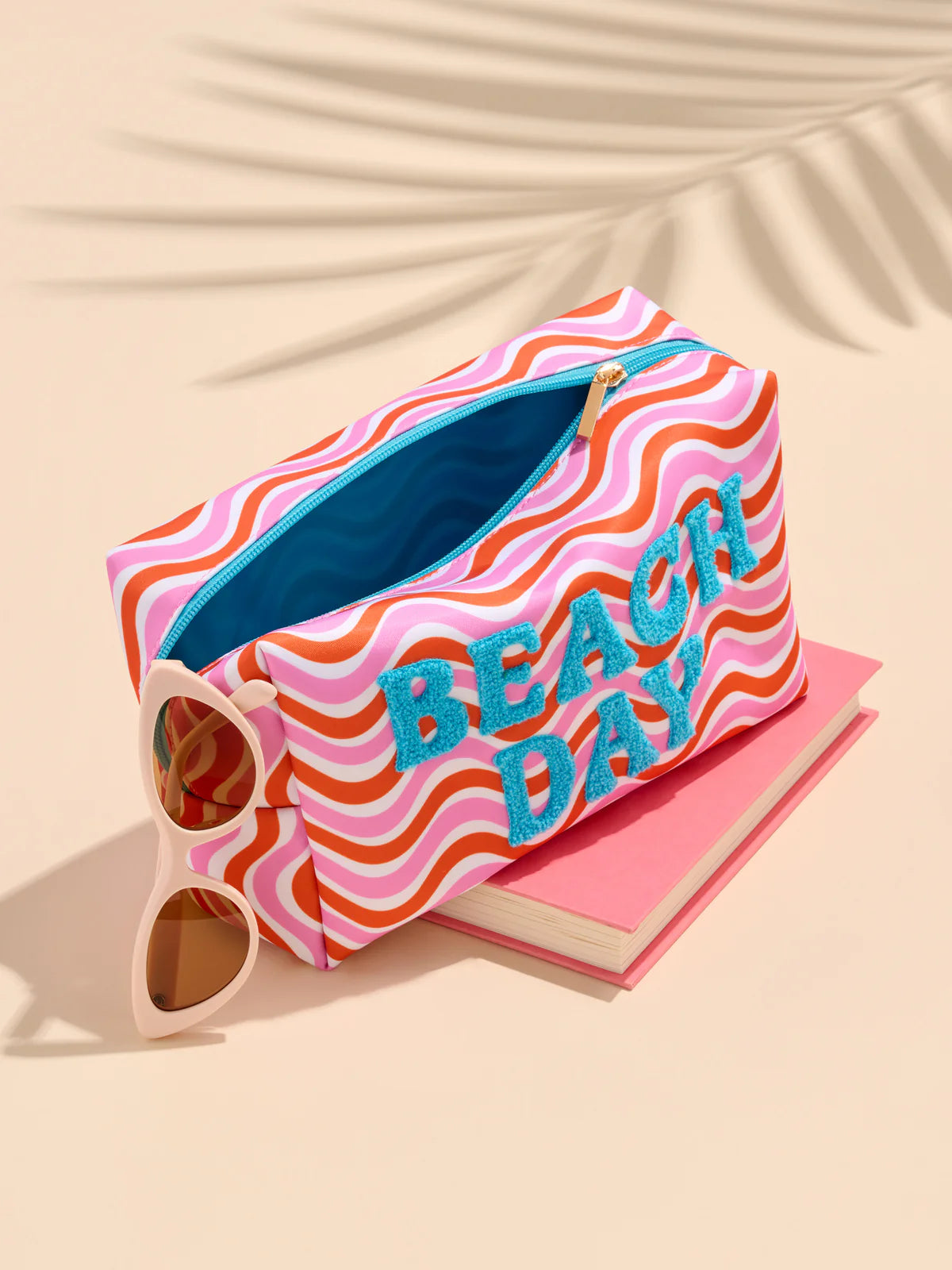 BEACH DAY LARGE ZIP POUCH